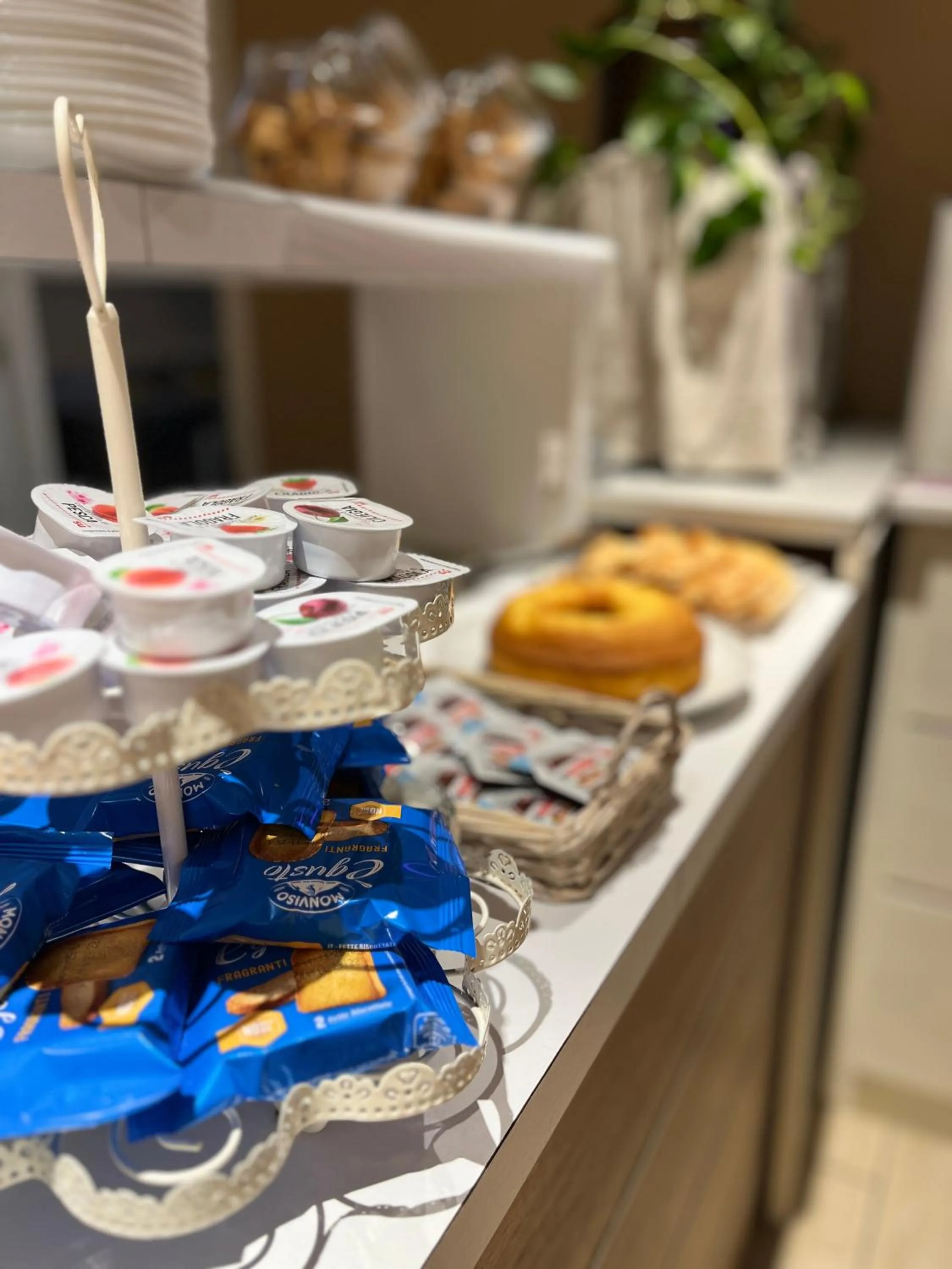 Buffet breakfast in Eremes Rooms & Apartments