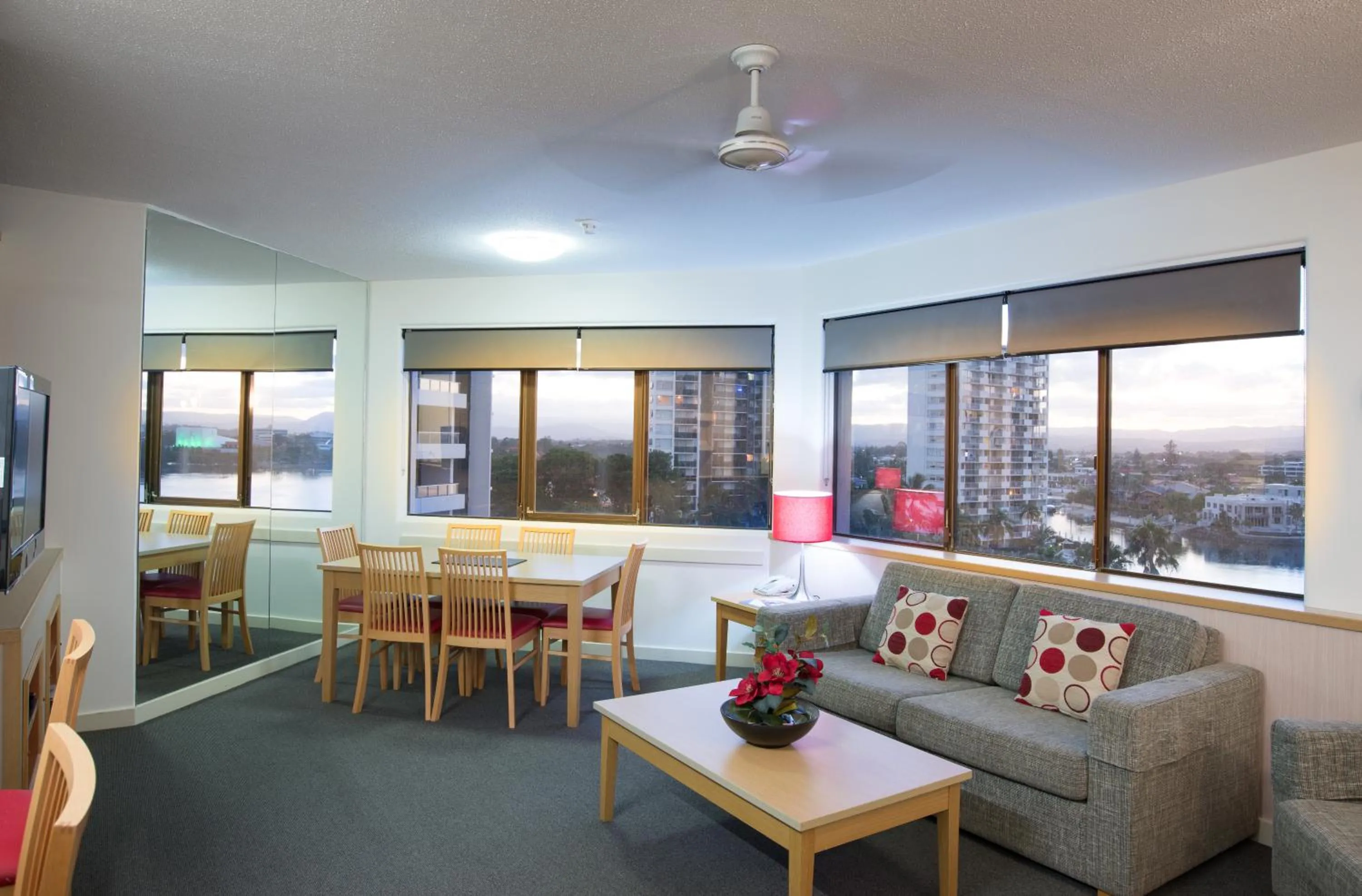 Living room in Tiki Hotel Apartments Surfers Paradise
