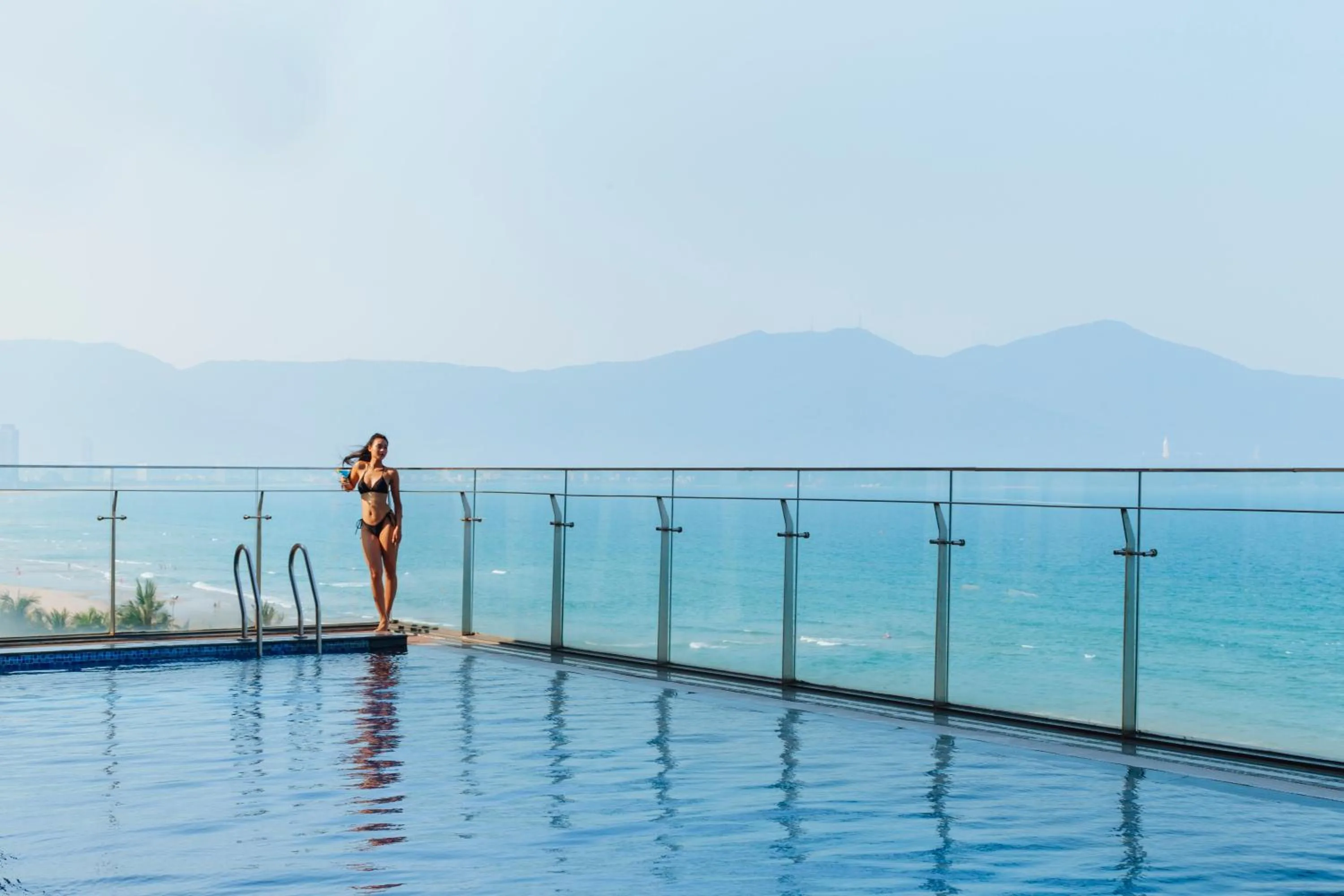 Swimming pool in Rosamia Da Nang Hotel