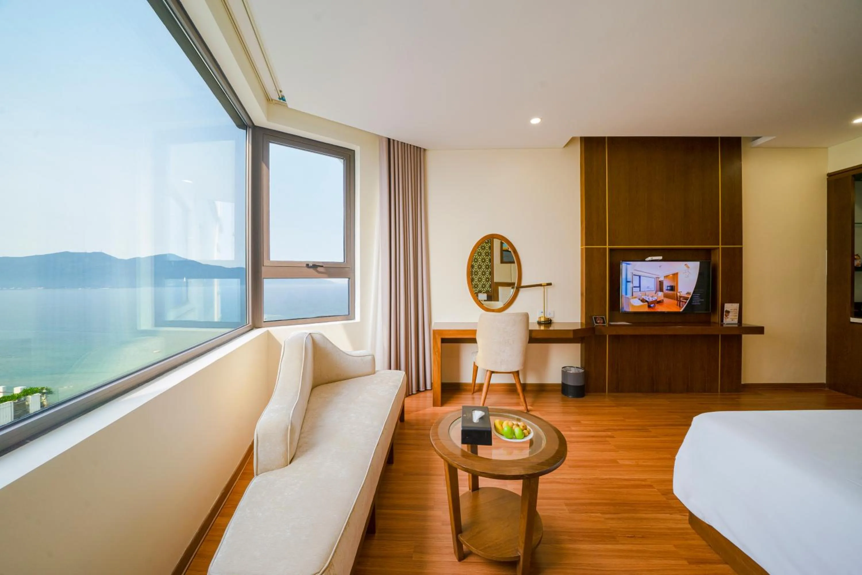 View (from property/room), Bed in Rosamia Da Nang Hotel