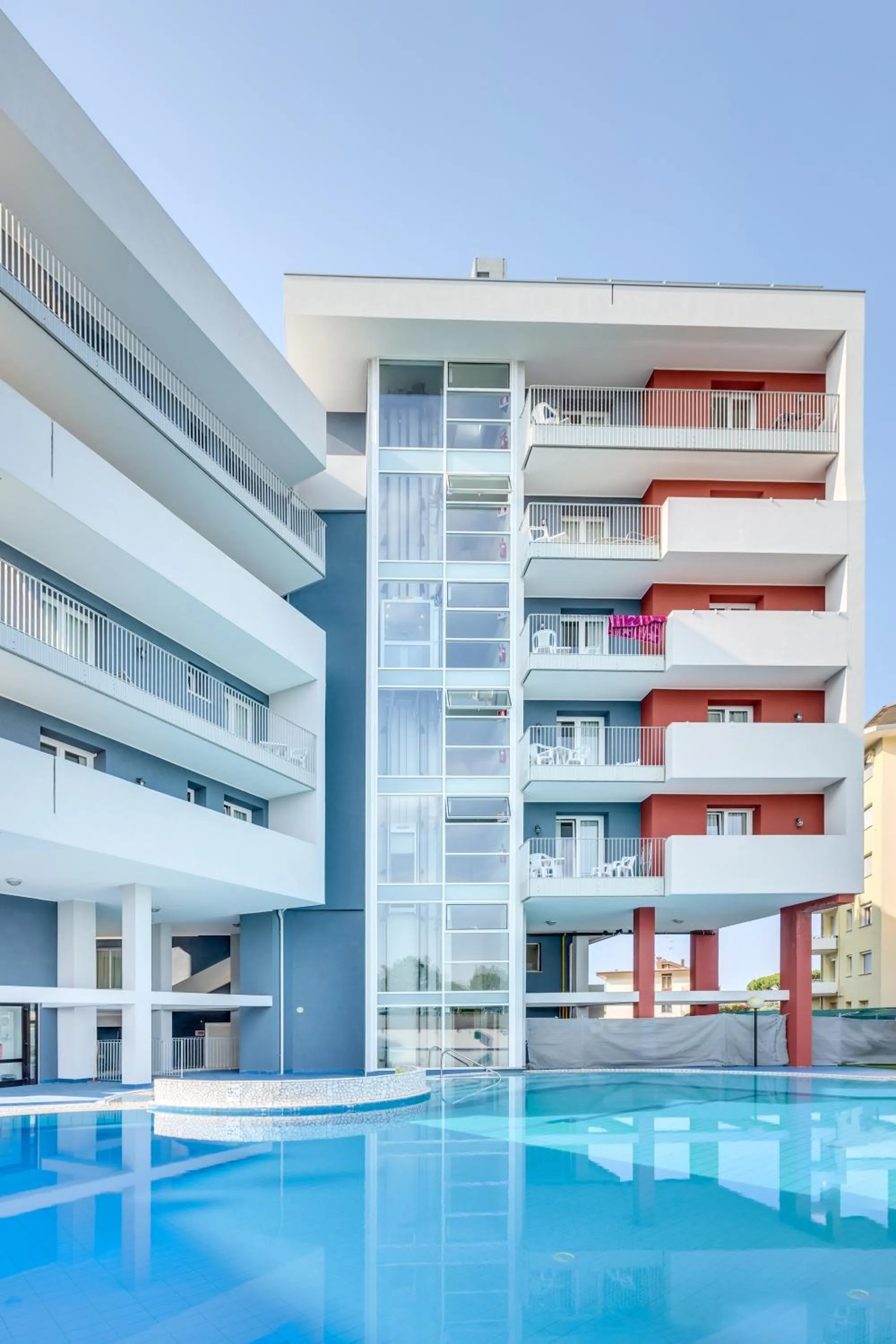 Facade/entrance in Hotel Ambassador