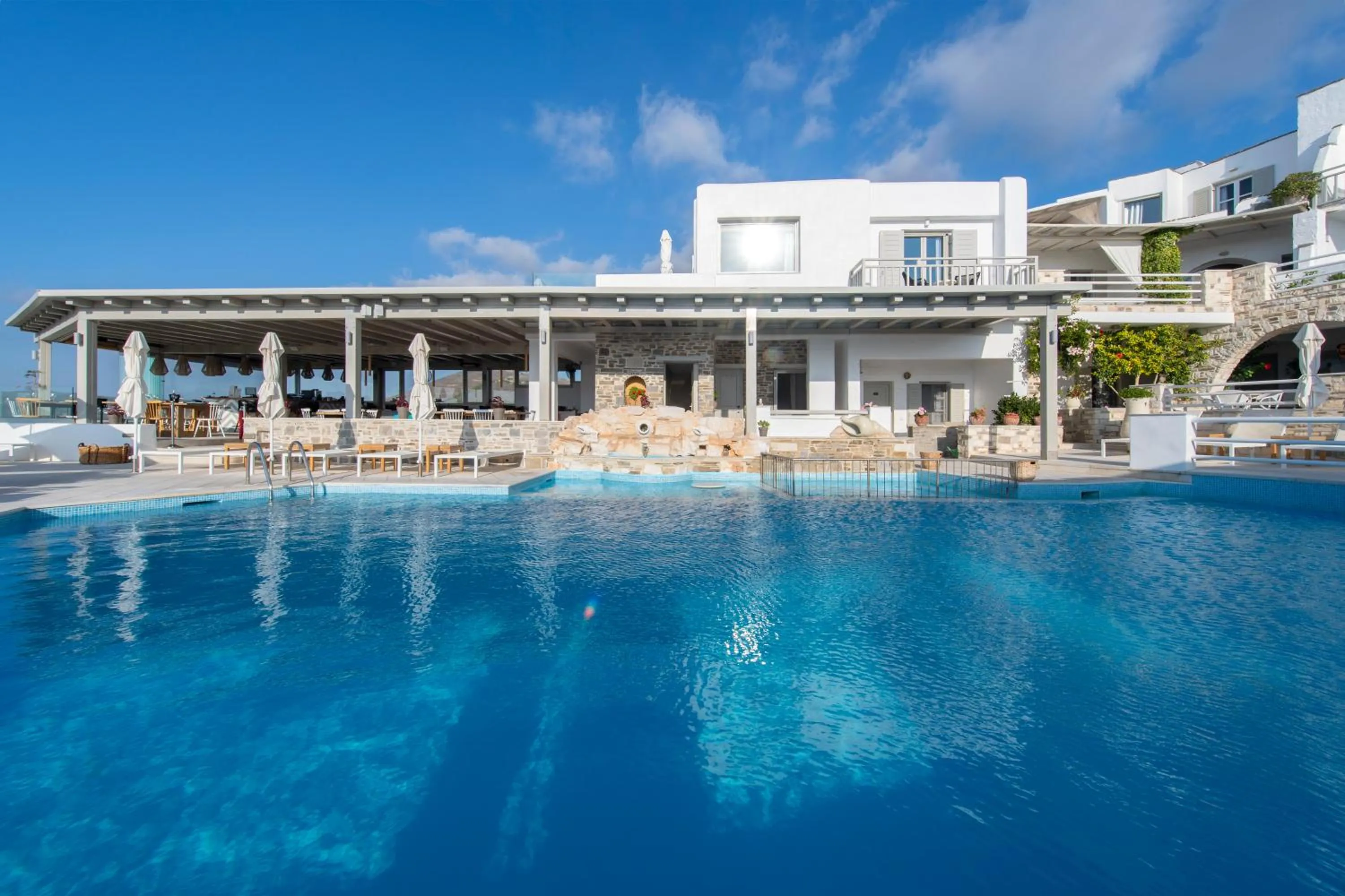 Swimming pool in Sunset View Hotel