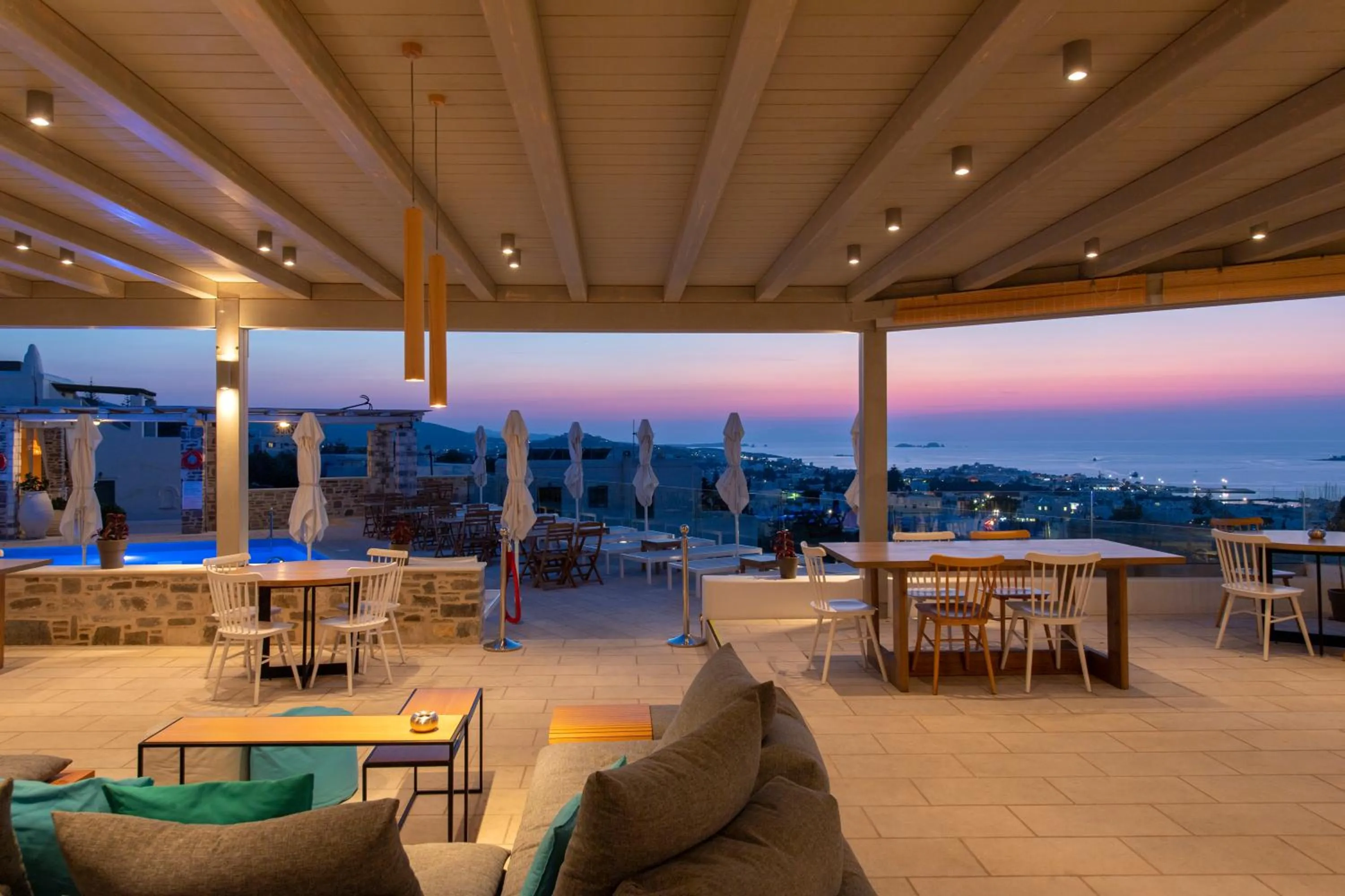 Restaurant/places to eat in Sunset View Hotel