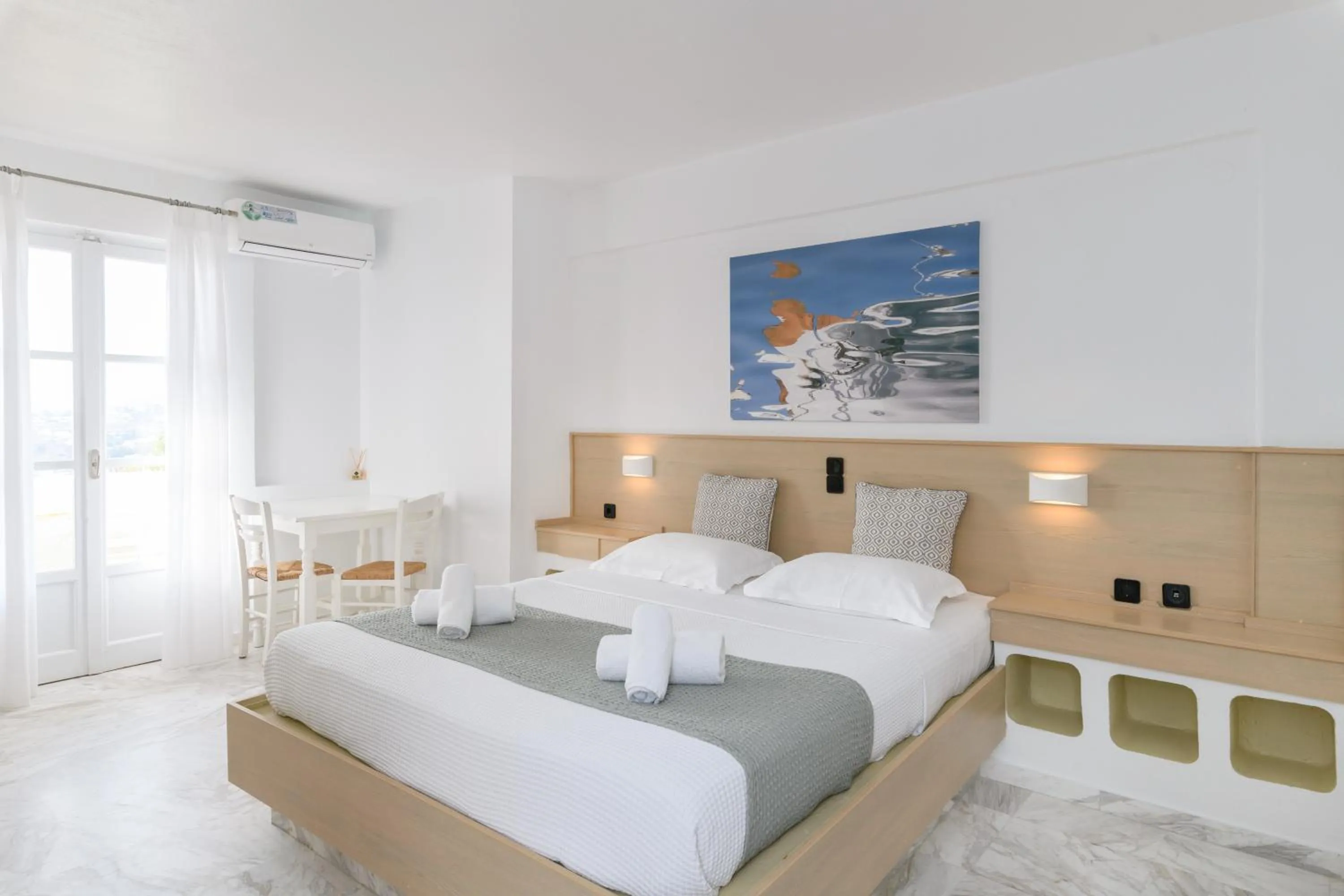 Bedroom in Sunset View Hotel