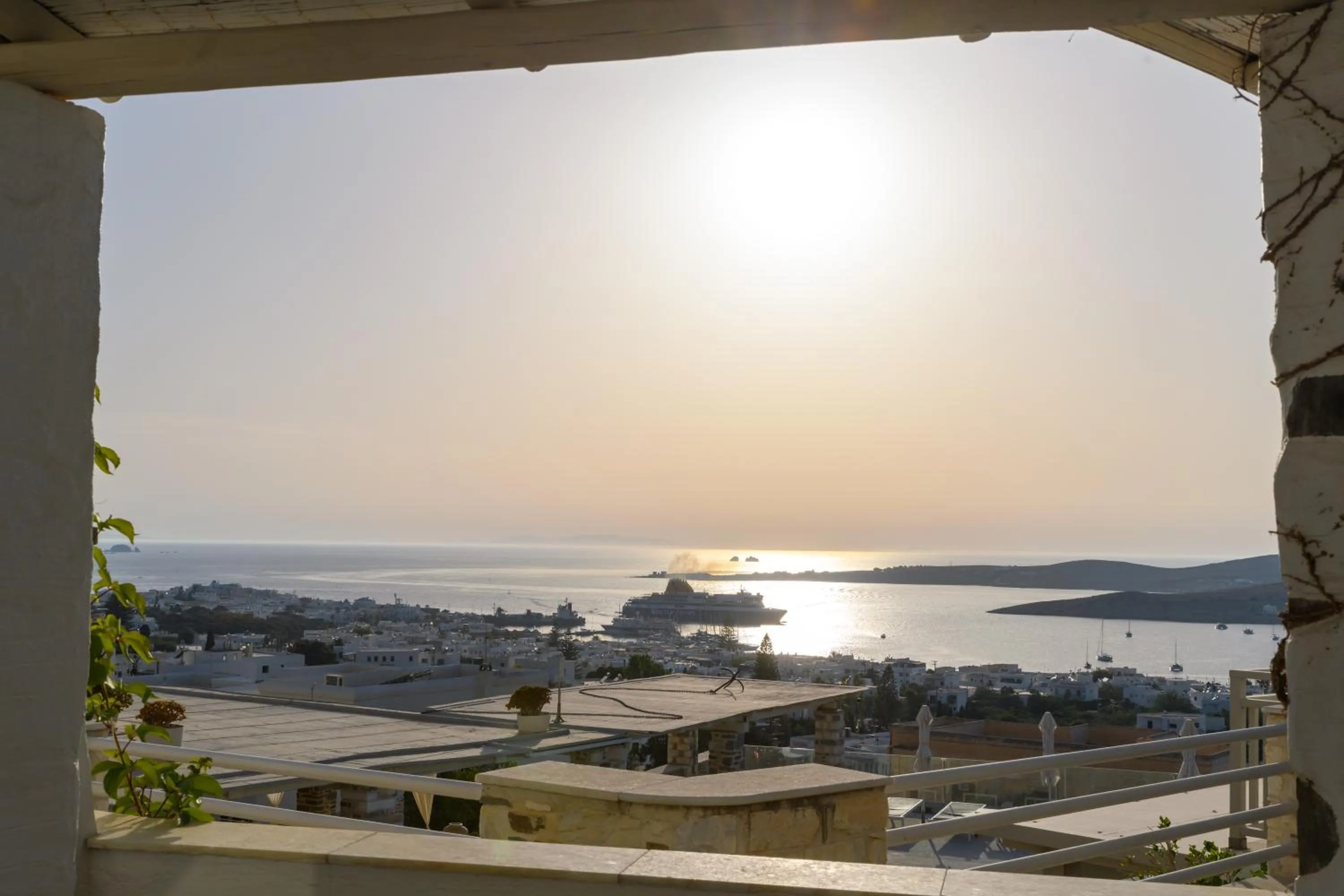 Balcony/Terrace in Sunset View Hotel