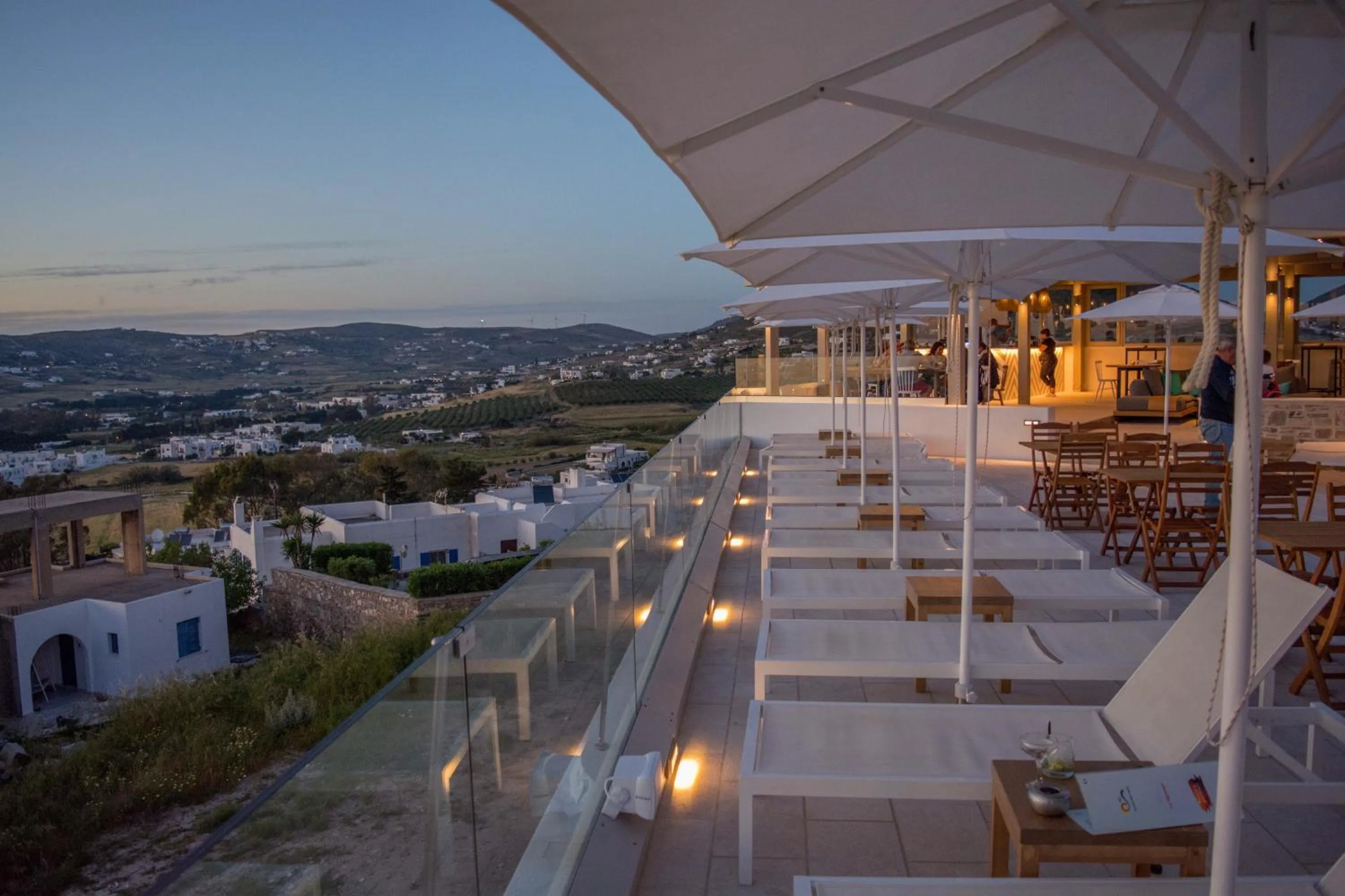 Restaurant/places to eat in Sunset View Hotel