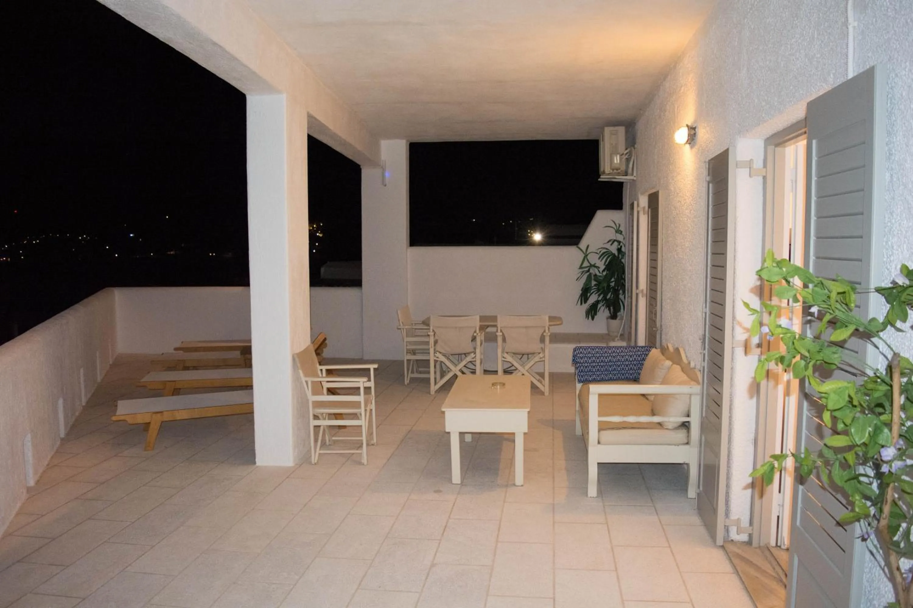 Balcony/Terrace in Sunset View Hotel