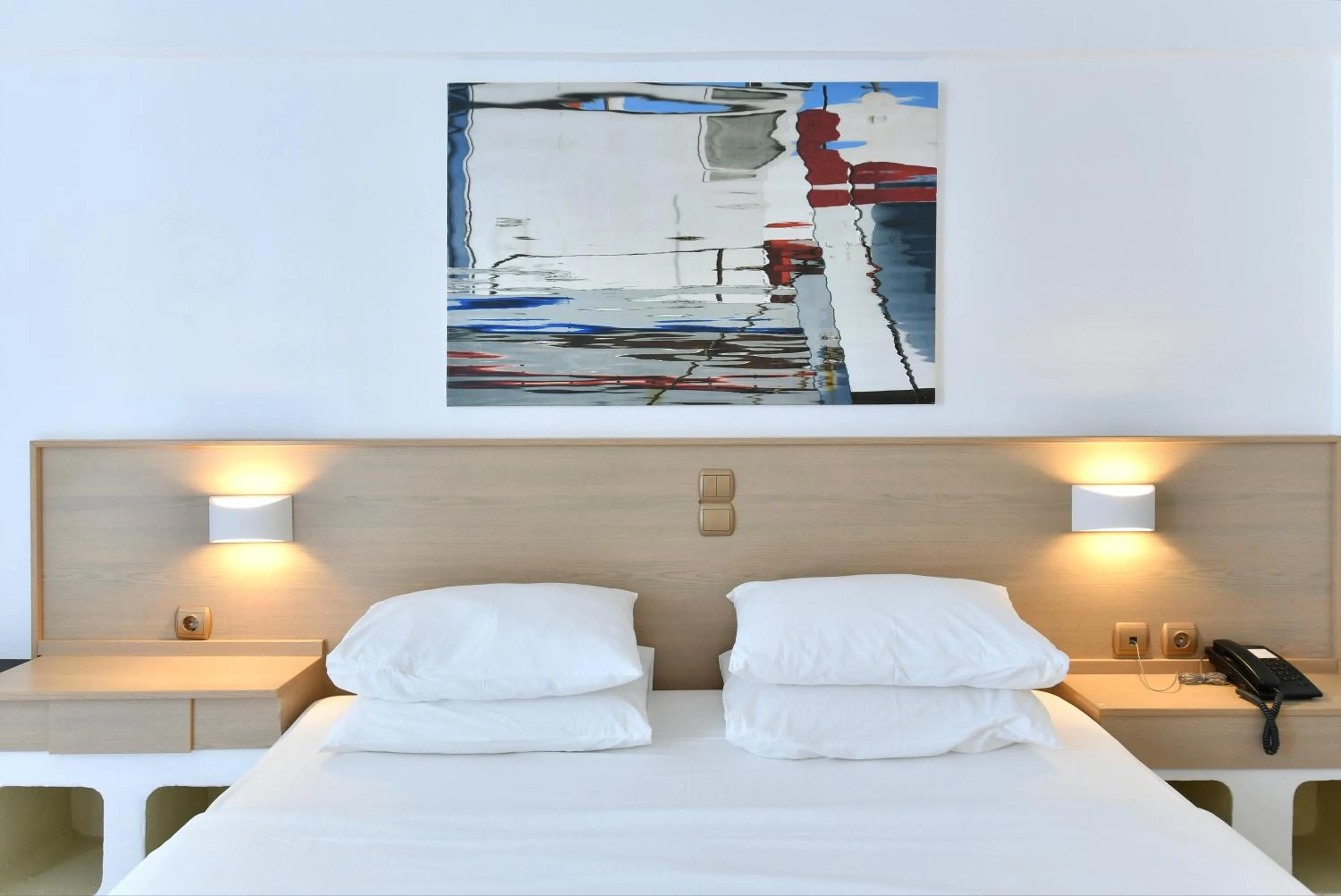 Bedroom in Sunset View Hotel