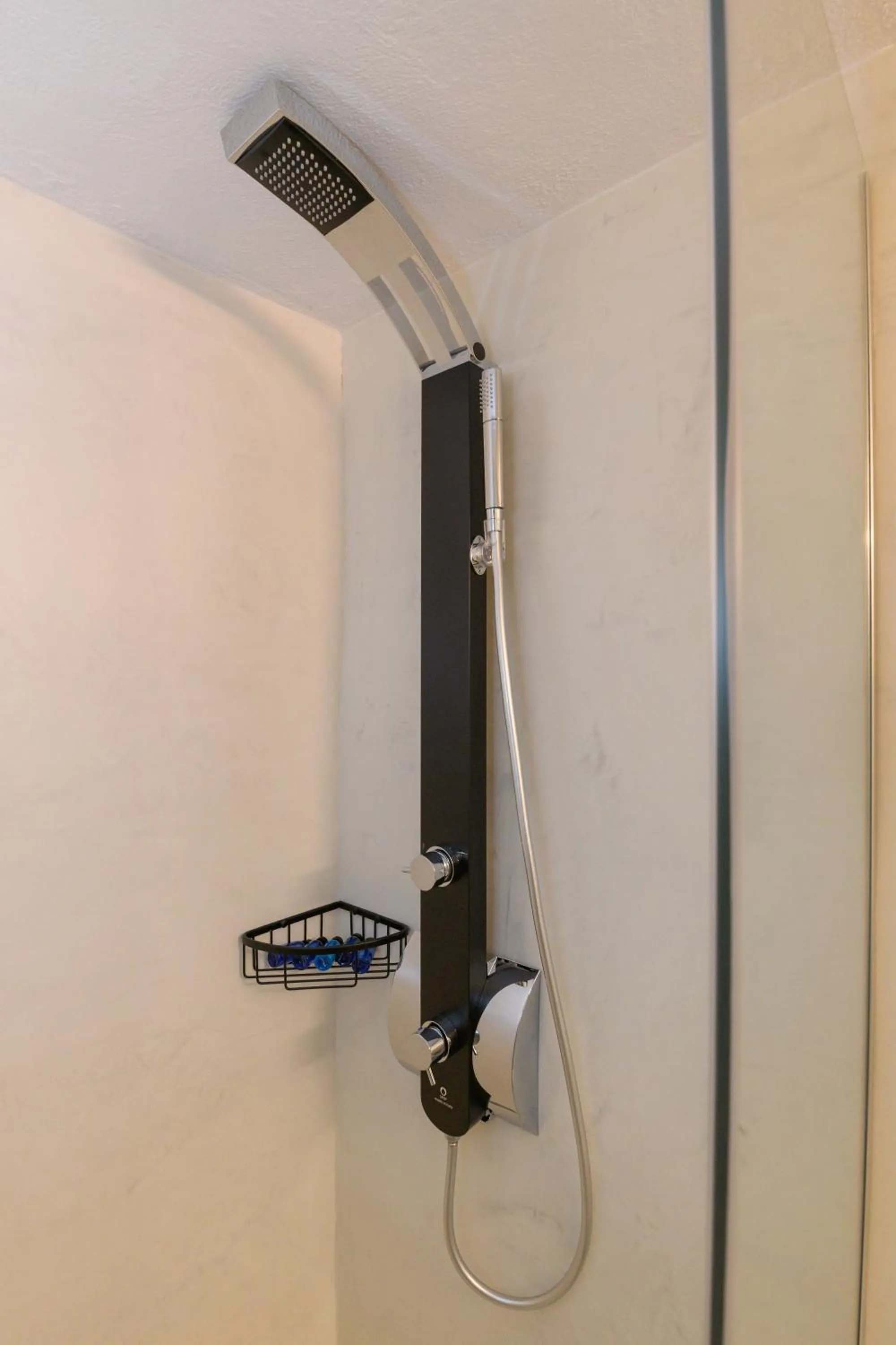 Shower in Sunset View Hotel