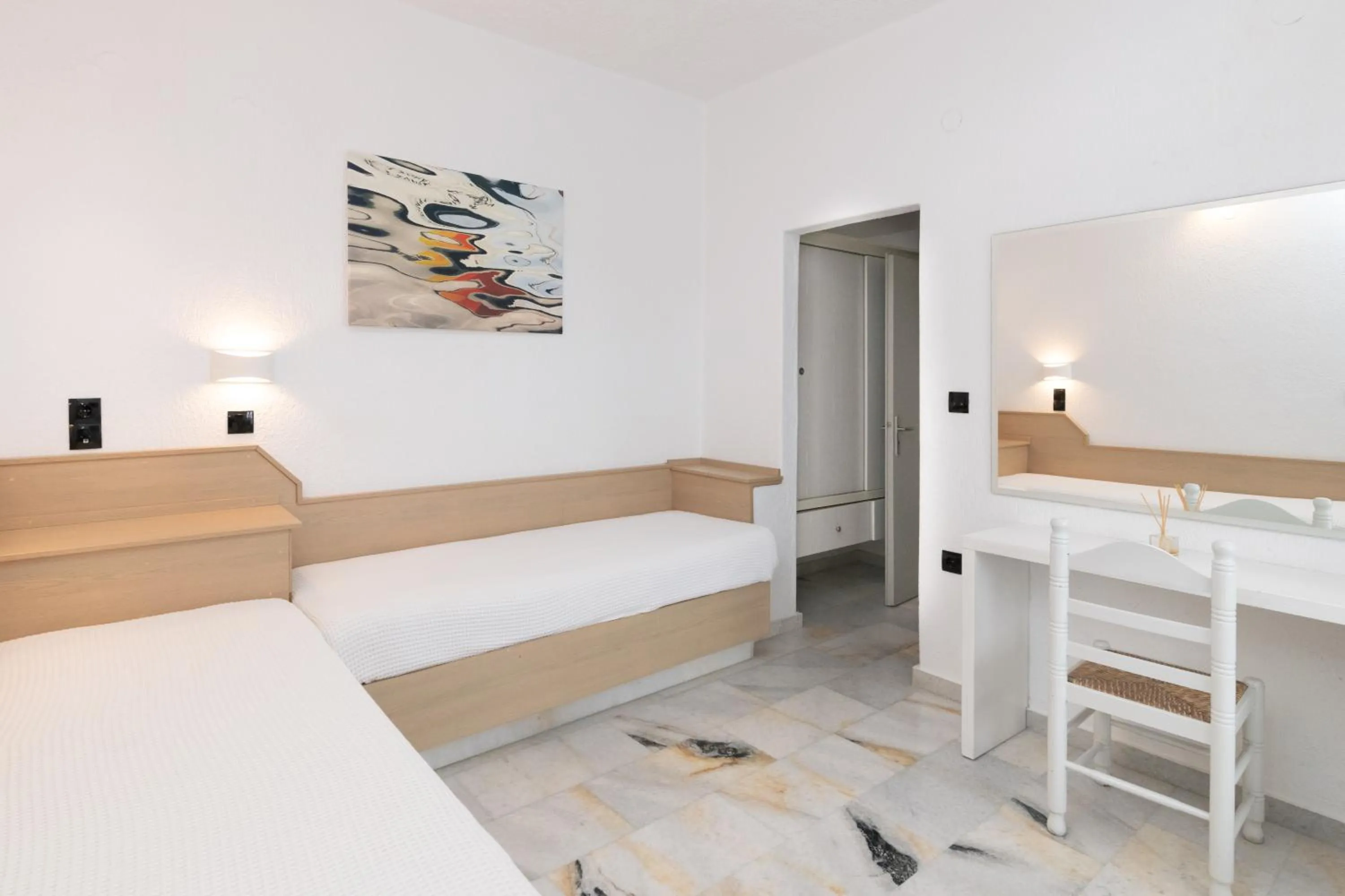 Living room in Sunset View Hotel