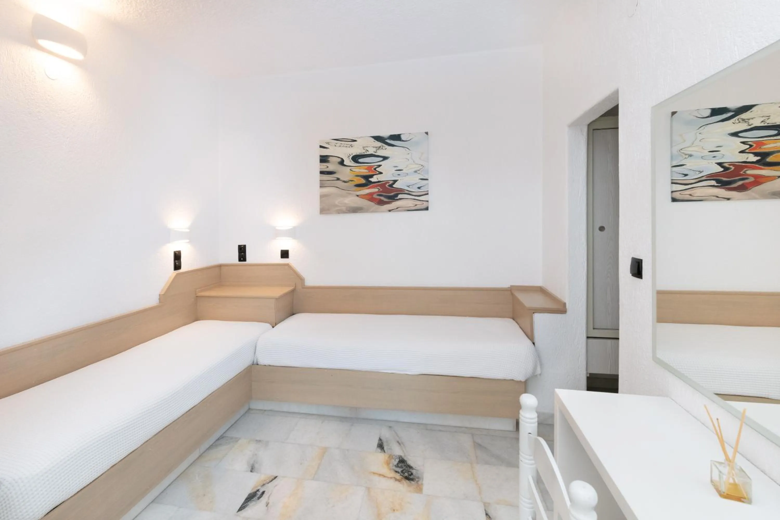 Living room in Sunset View Hotel