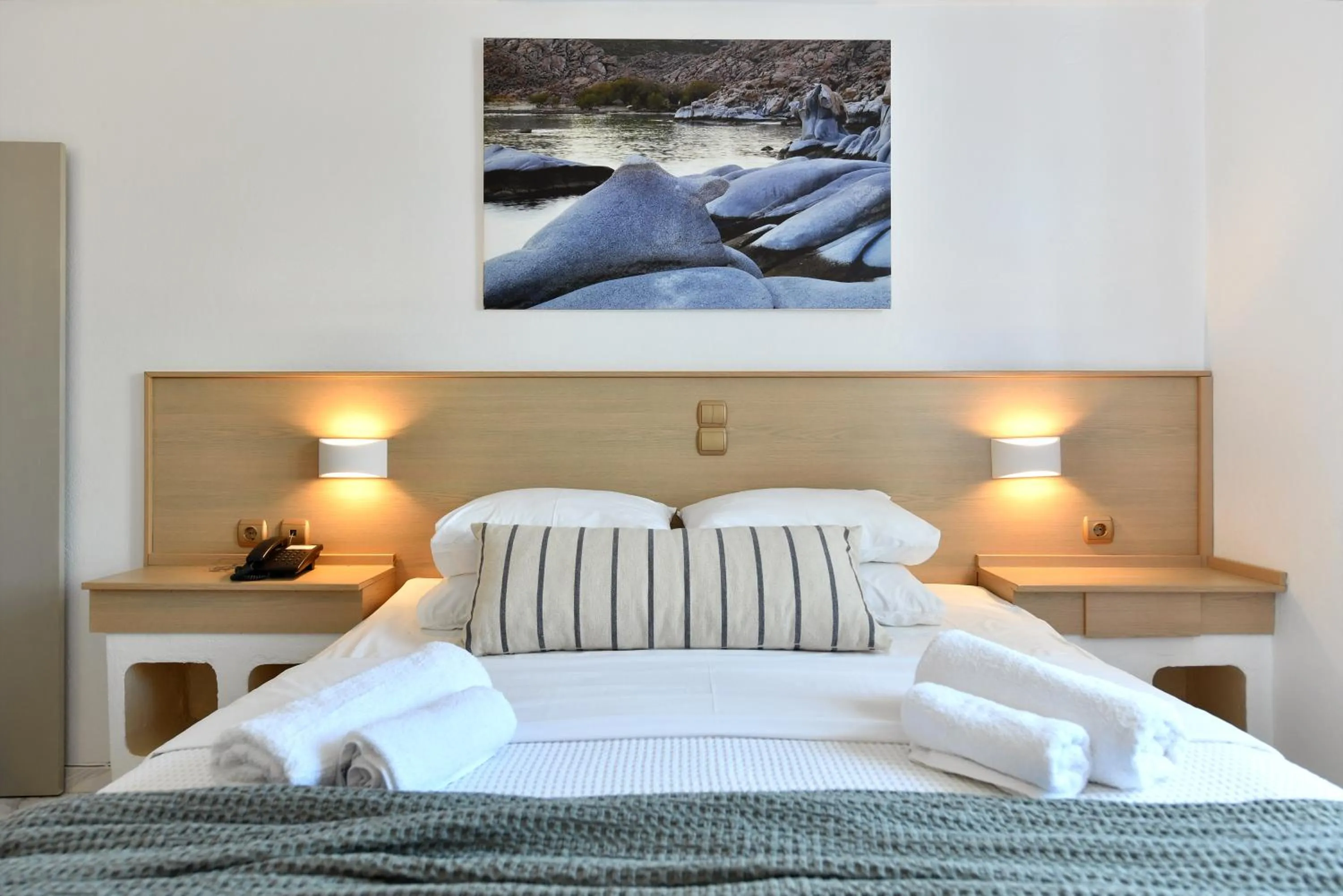 Bedroom in Sunset View Hotel