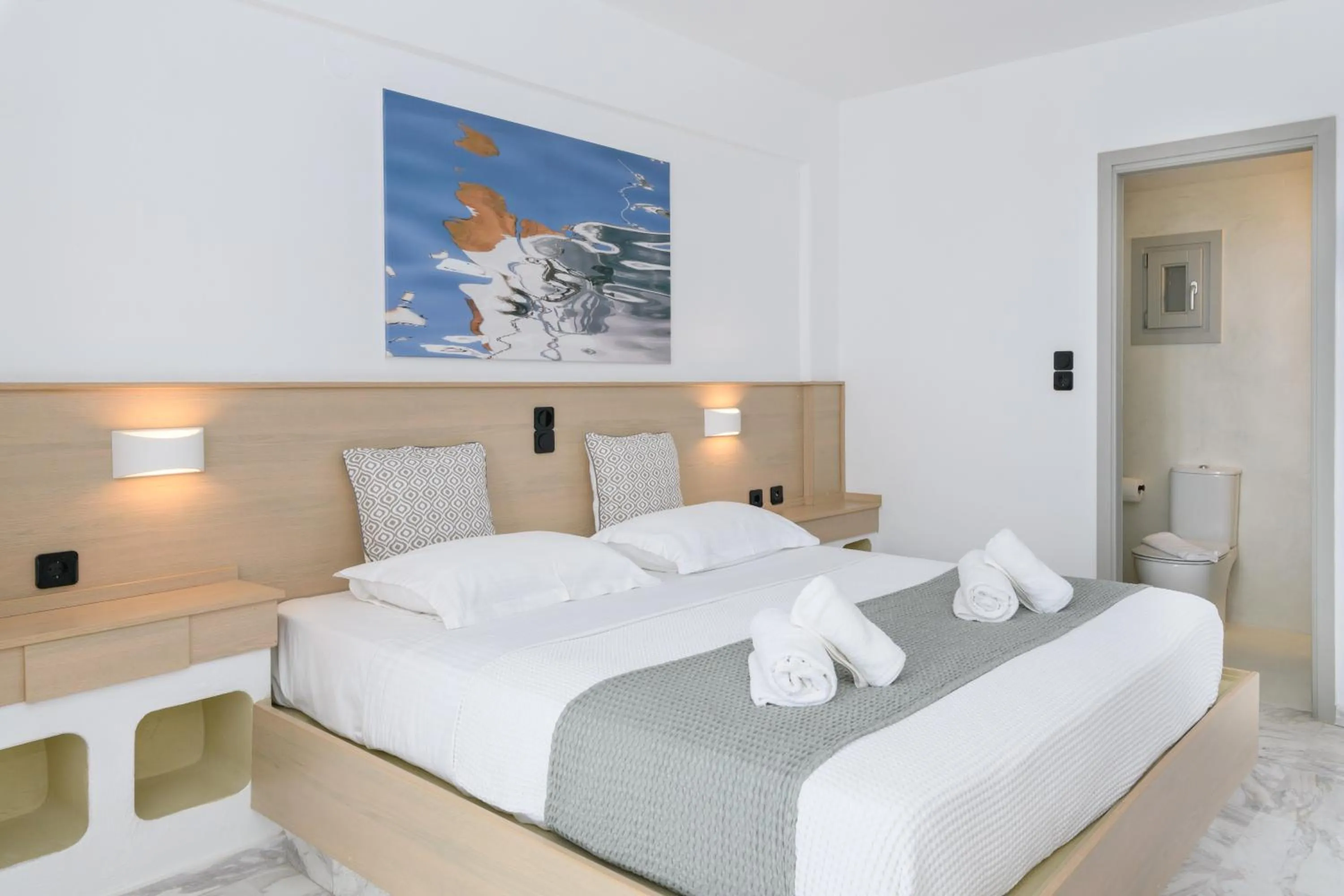 Bedroom in Sunset View Hotel