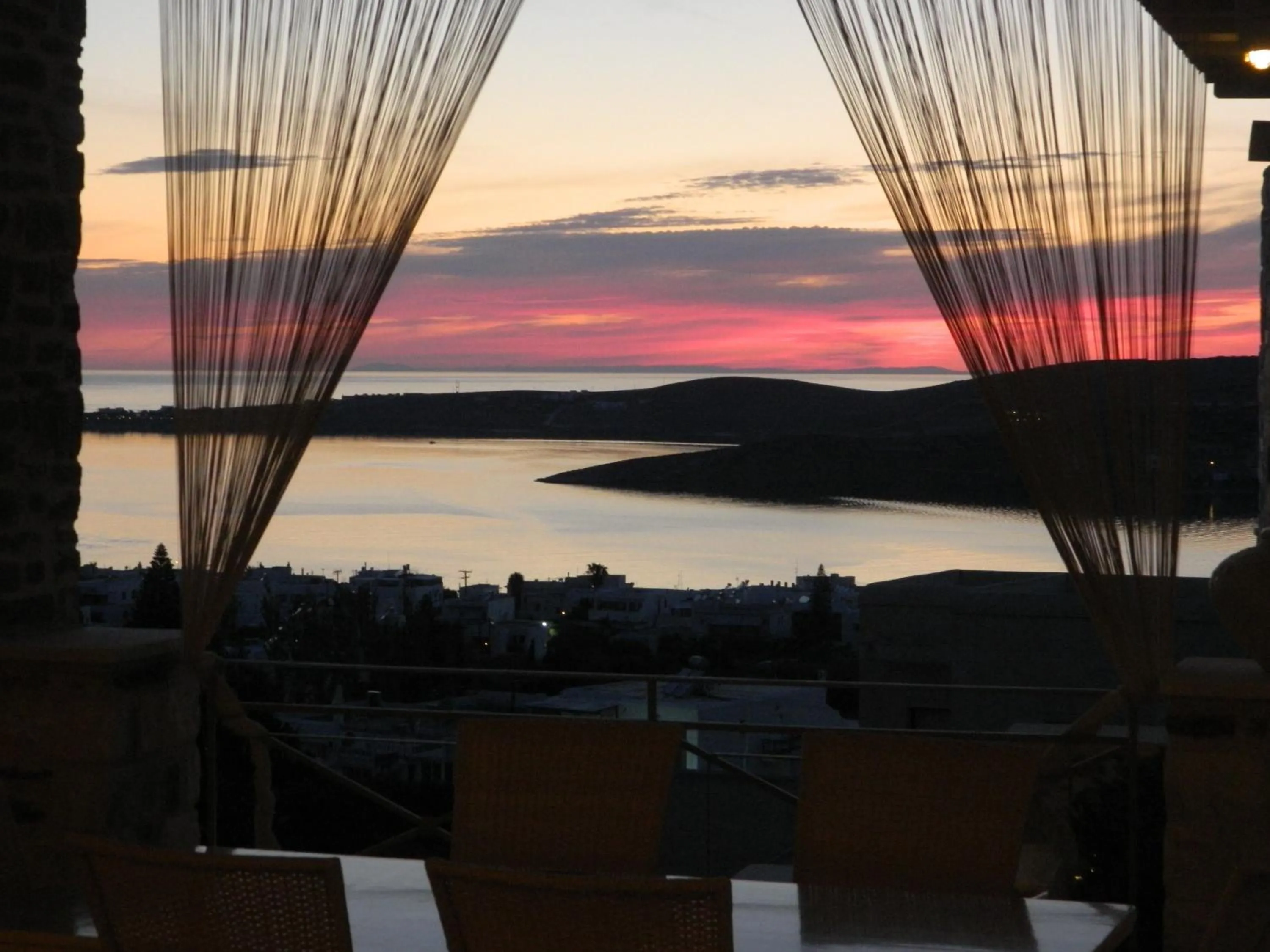 Restaurant/places to eat in Sunset View Hotel