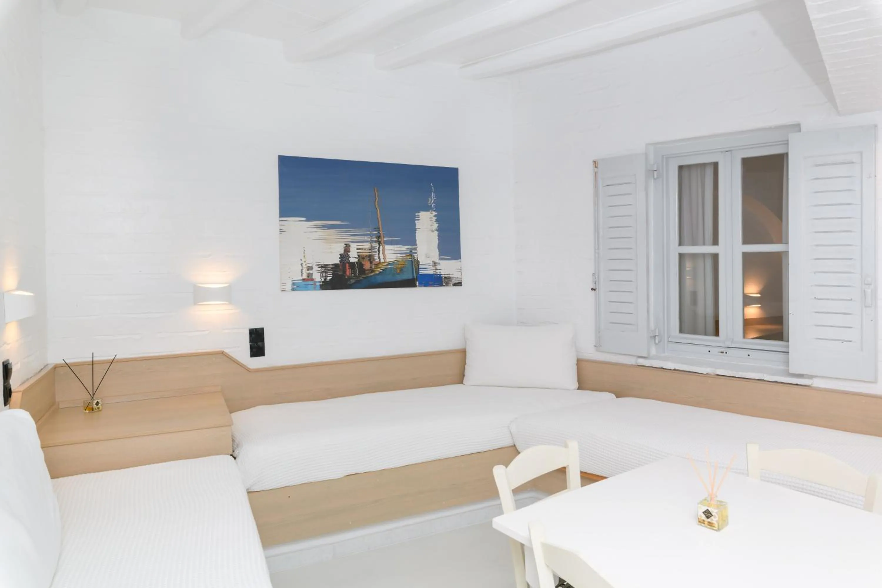 Bed in Sunset View Hotel