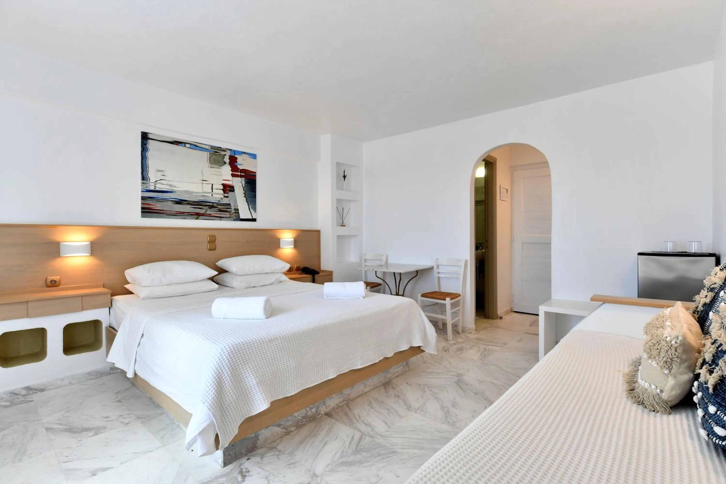 Bedroom in Sunset View Hotel