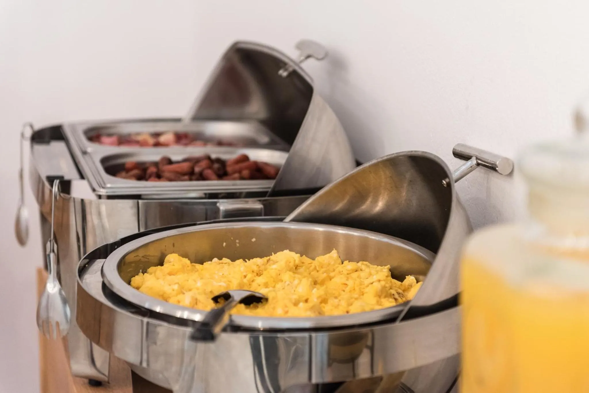 Breakfast in Vienoula's Garden Hotel