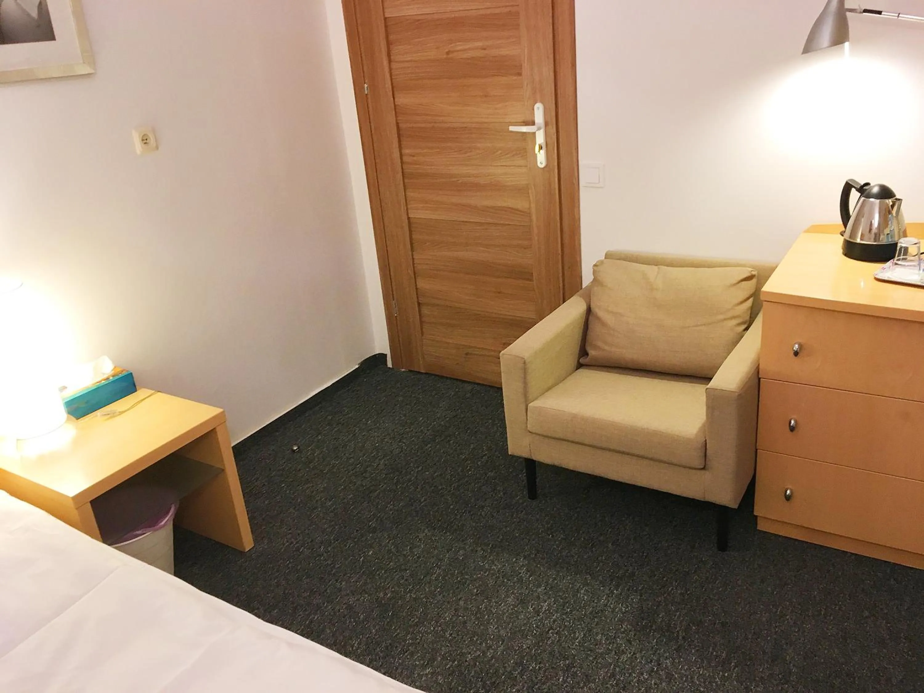 Seating area, Bed in 404 Rooms Wilanowska