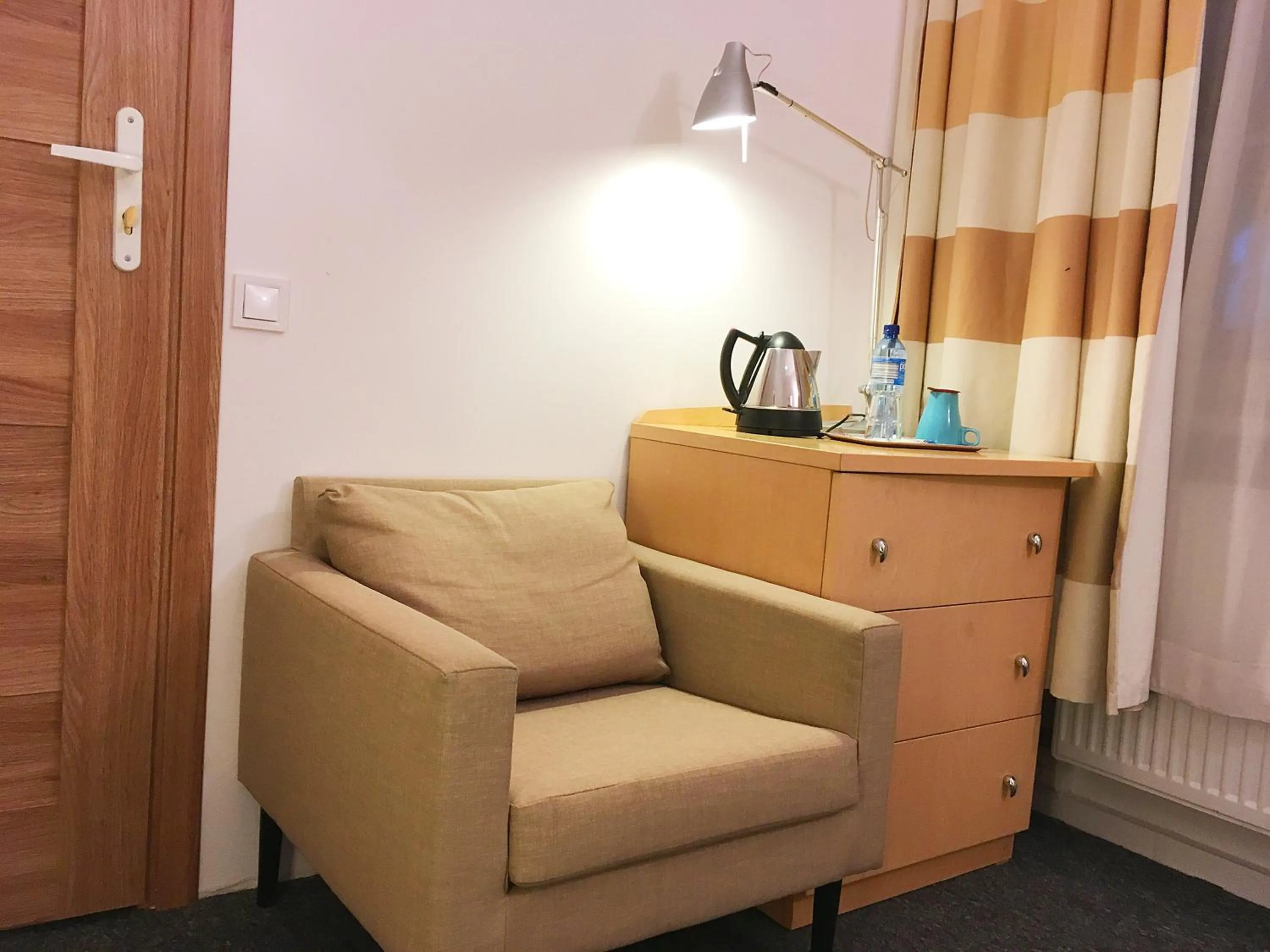 Seating area in 404 Rooms Wilanowska