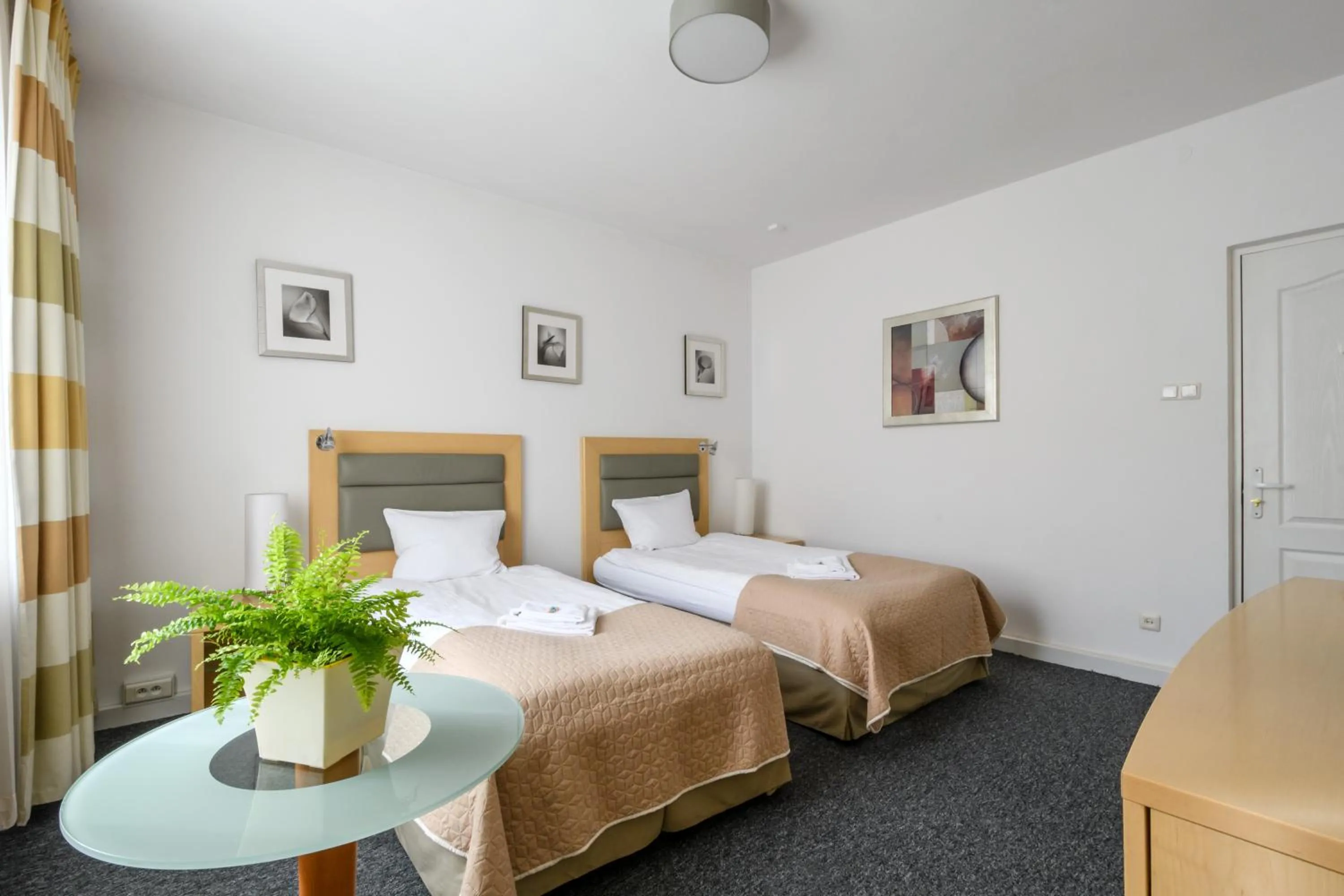 Bed in 404 Rooms Wilanowska