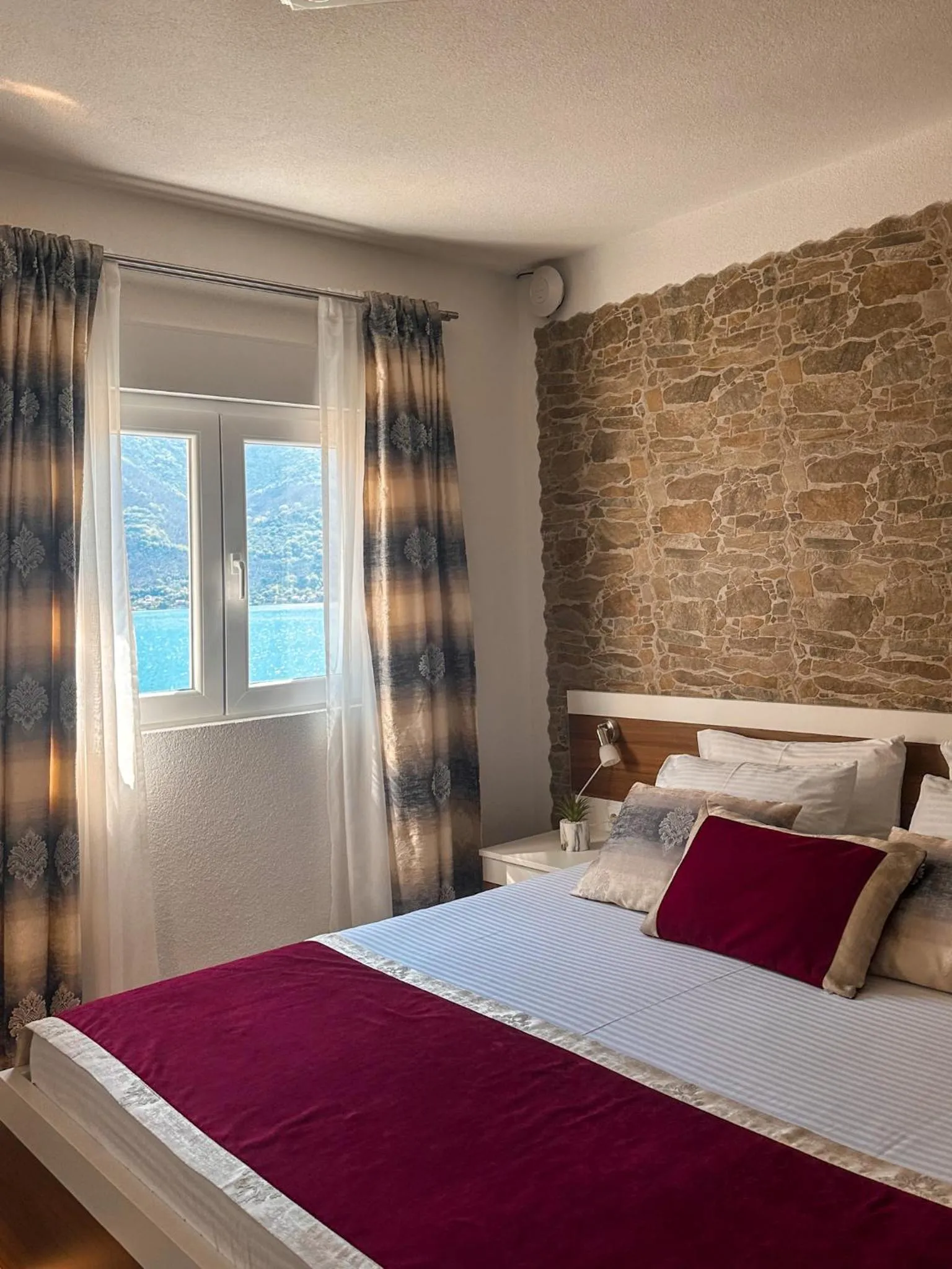 Bed in Apartments Stella del Mare