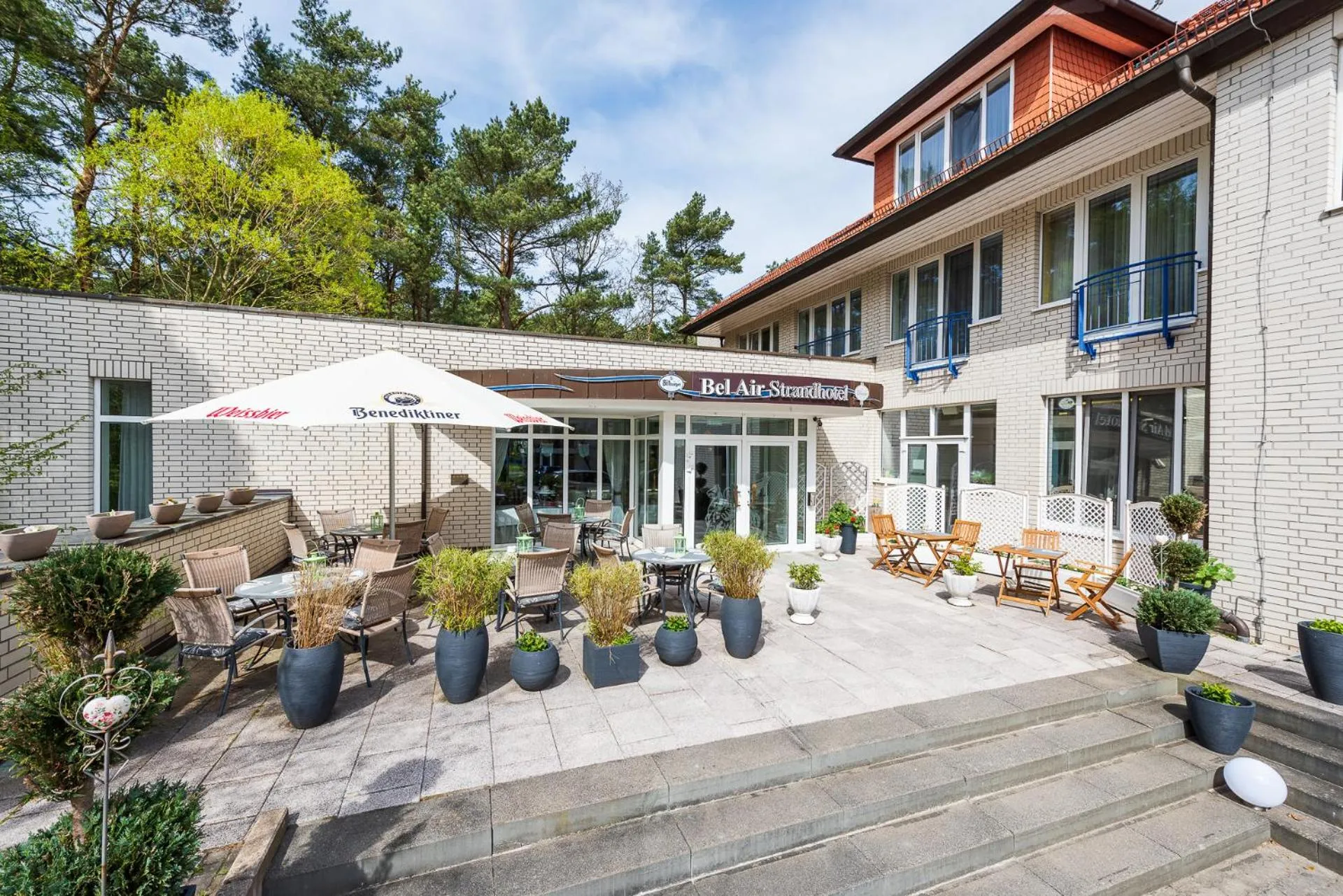 Property building in Bel Air Strandhotel Glowe