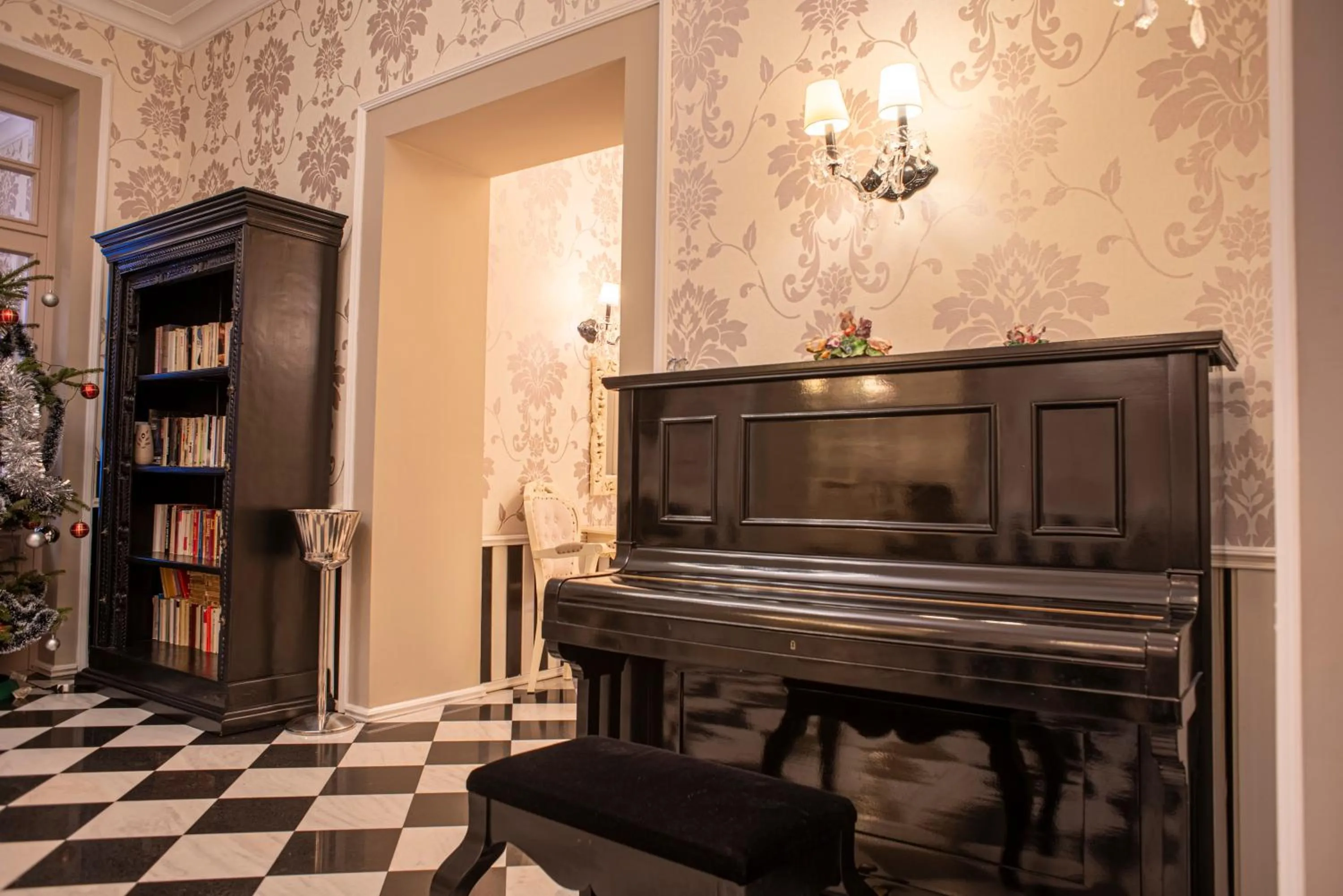 Library in Vilele Lucia