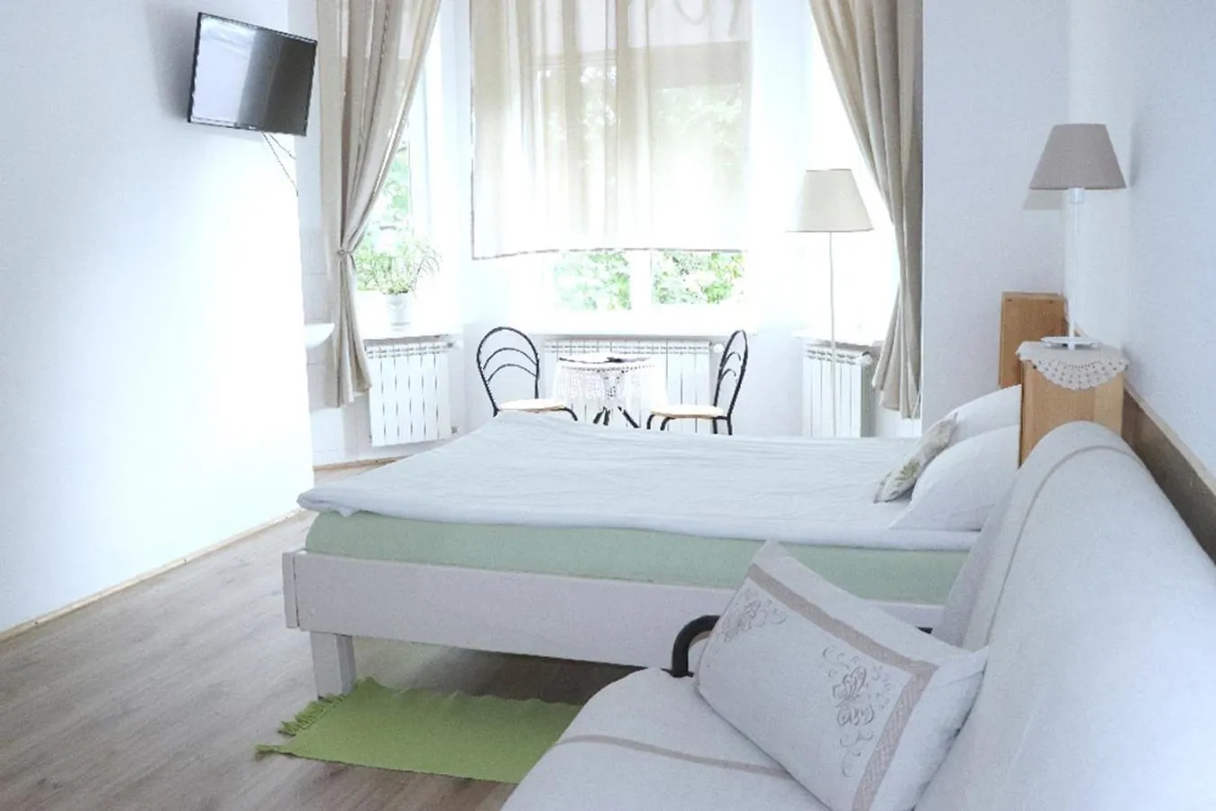 Photo of the whole room, Bed in Maison Blanche Kyiv city center