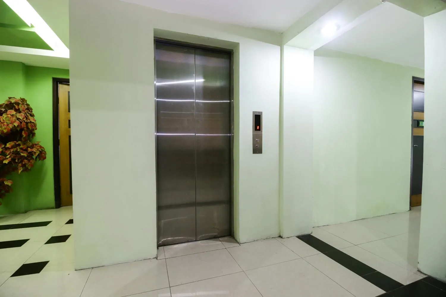 Area and facilities in Mariani International Hotel