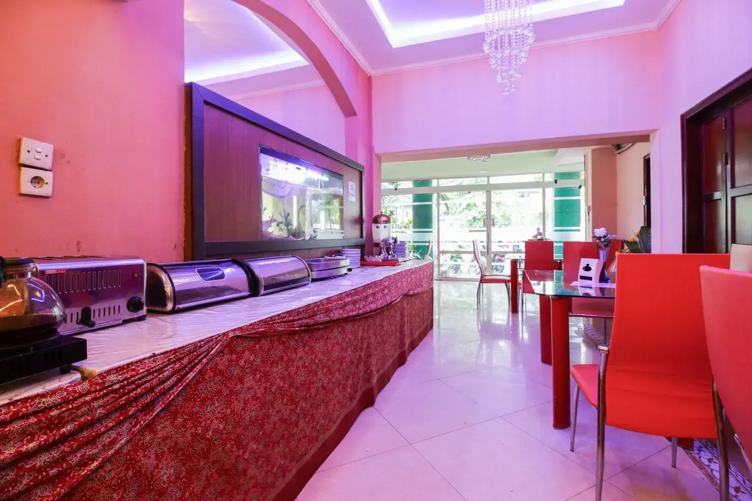 Restaurant/places to eat in Mariani International Hotel Restaurant/places to eat in Mariani International Hotel