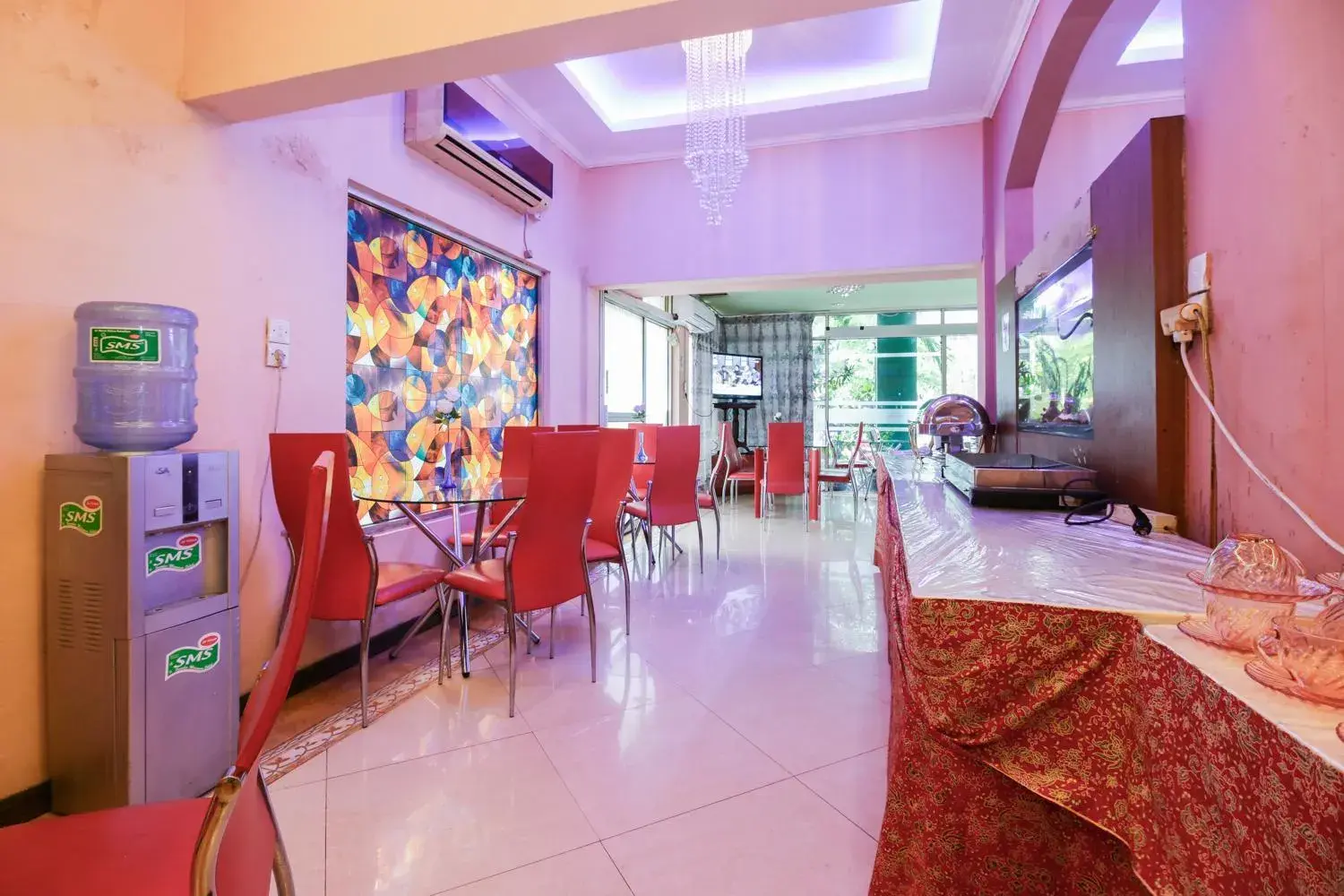 Restaurant/places to eat in Mariani International Hotel Restaurant/places to eat in Mariani International Hotel