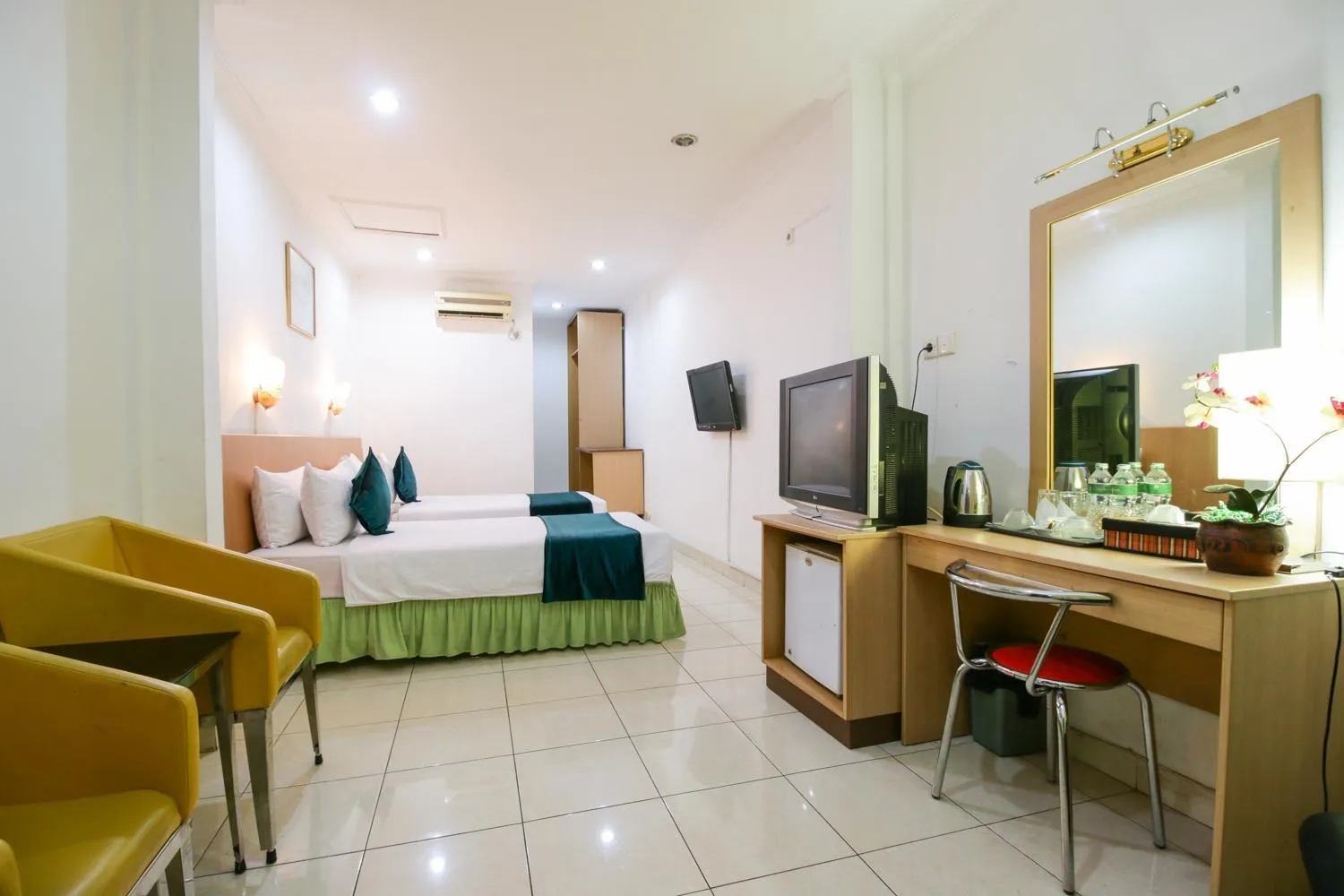 Bedroom, Bed in Mariani International Hotel