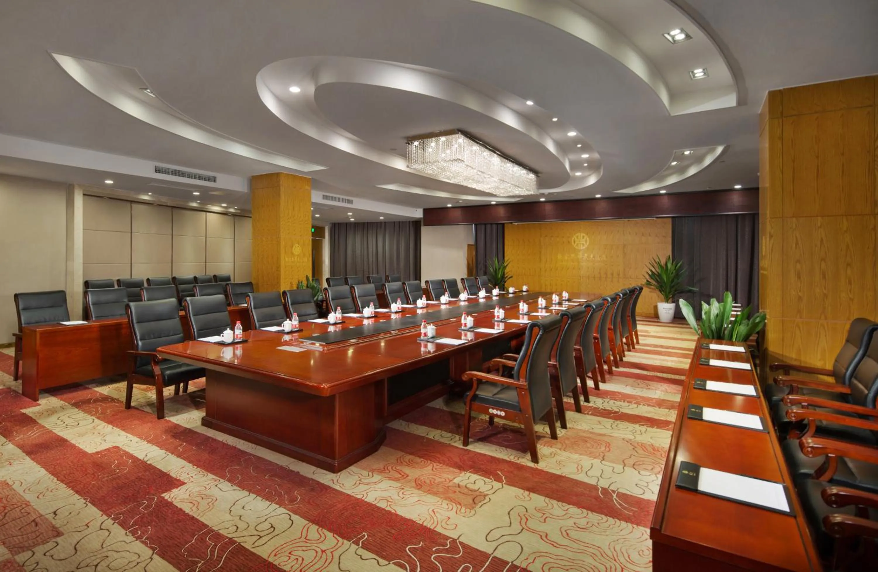 Meeting/conference room in Zhangjiajie Huatian Hotel