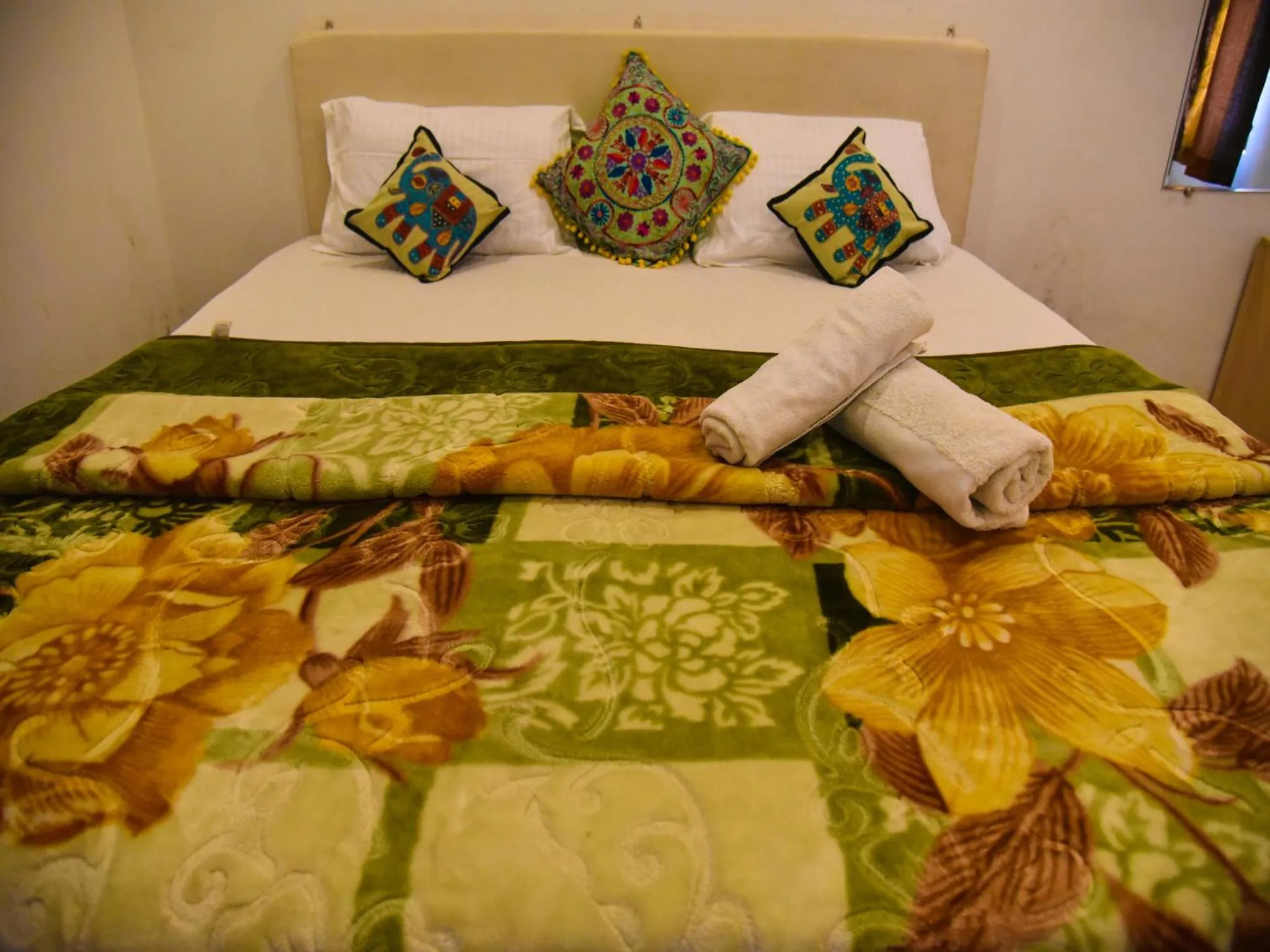 Bedroom, Bed in Hotel Zoola Palace