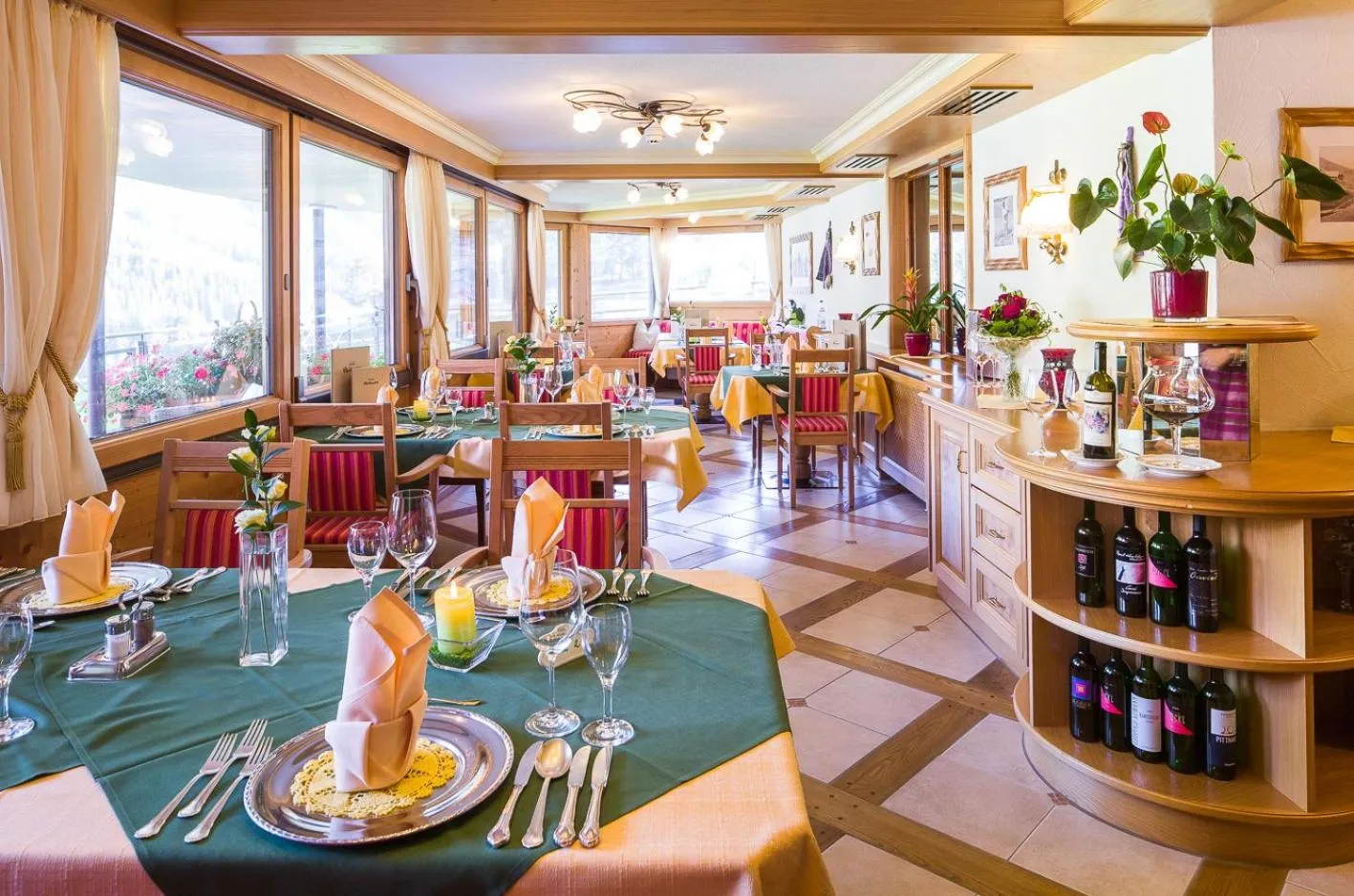 Restaurant/places to eat in Hotel Leitner