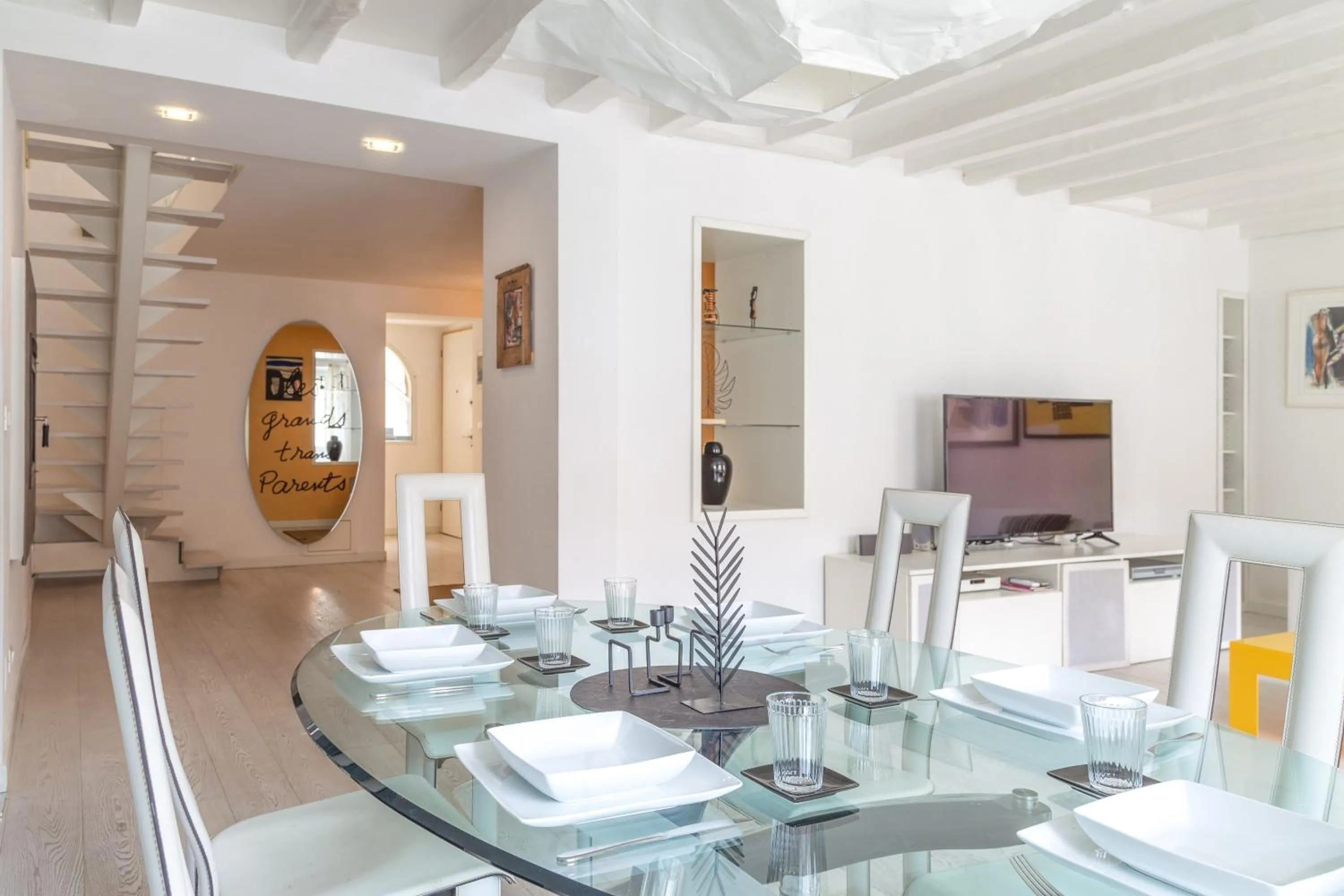 Luxury 350 Sq Mt flat with Terrace central Trieste