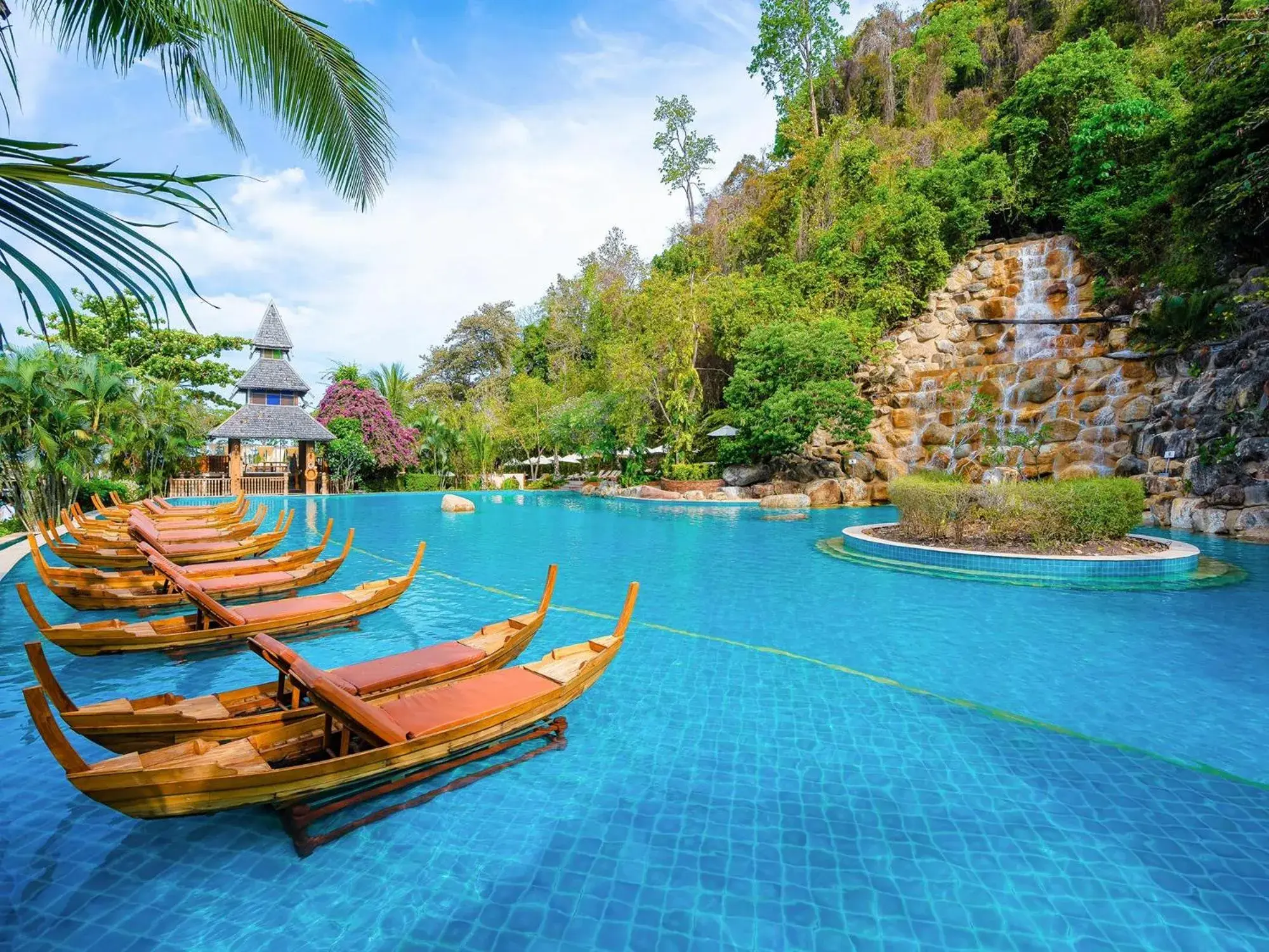 Swimming pool in Santhiya Koh Yao Yai Resort & Spa - Compulsory Join Santhiya Speedboat from-to Ao Po Grand Marina at Phuket Swimming pool in Santhiya Koh Yao Yai Resort & Spa - Compulsory Join Santhiya Speedboat from-to Ao Po Grand Marina at Phuket