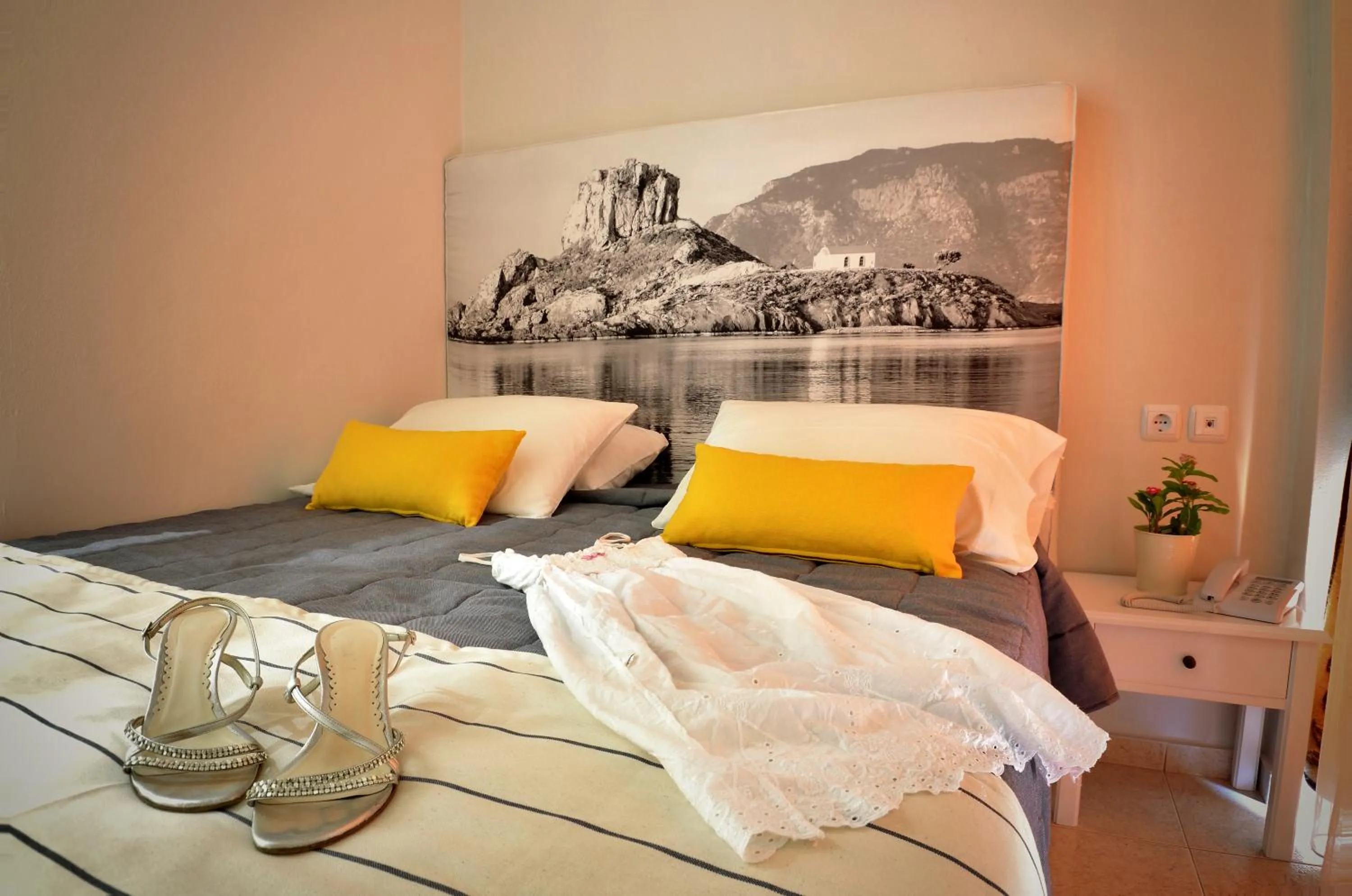 Bedroom in Kordistos Hotel