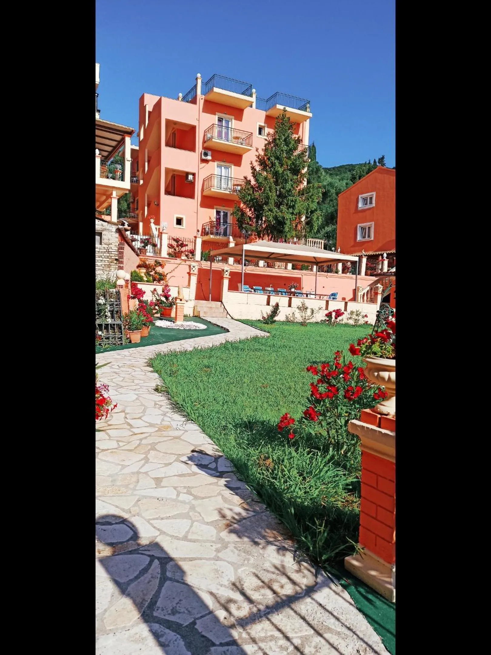 Property building in Corfu Sunflower Apartments