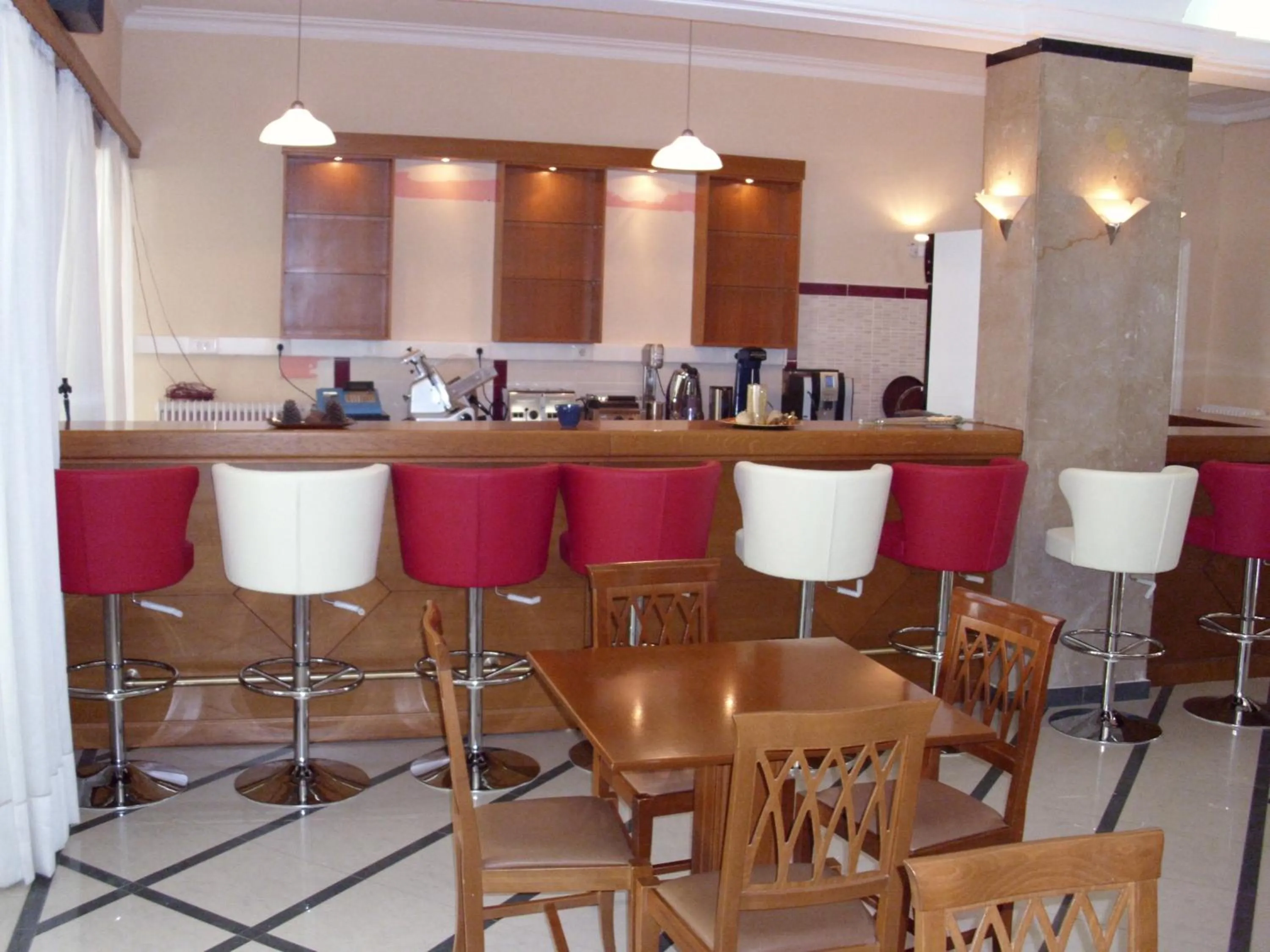Lounge or bar in Hotel Cybele Pefki