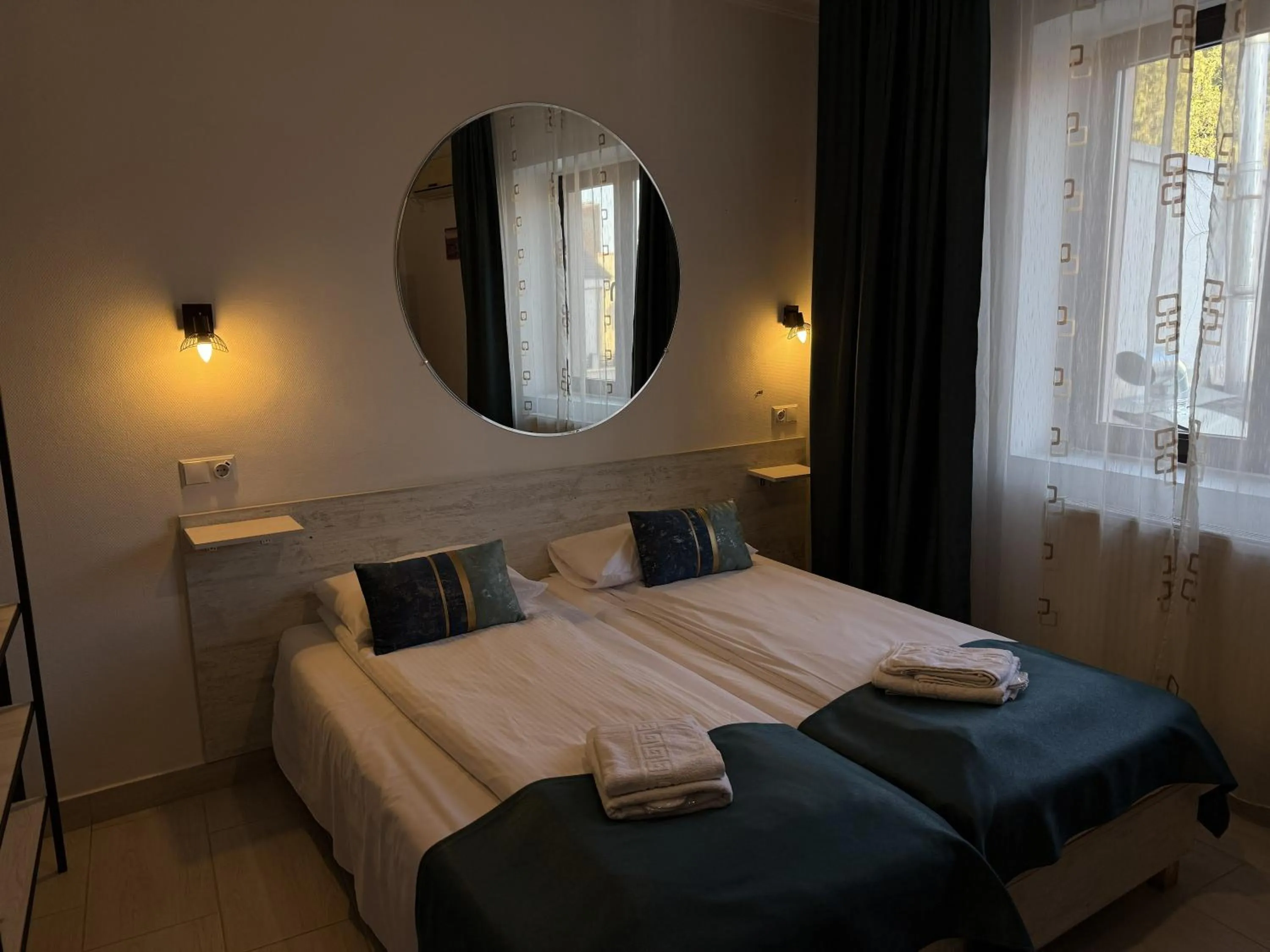 Bed in Pension Recidency