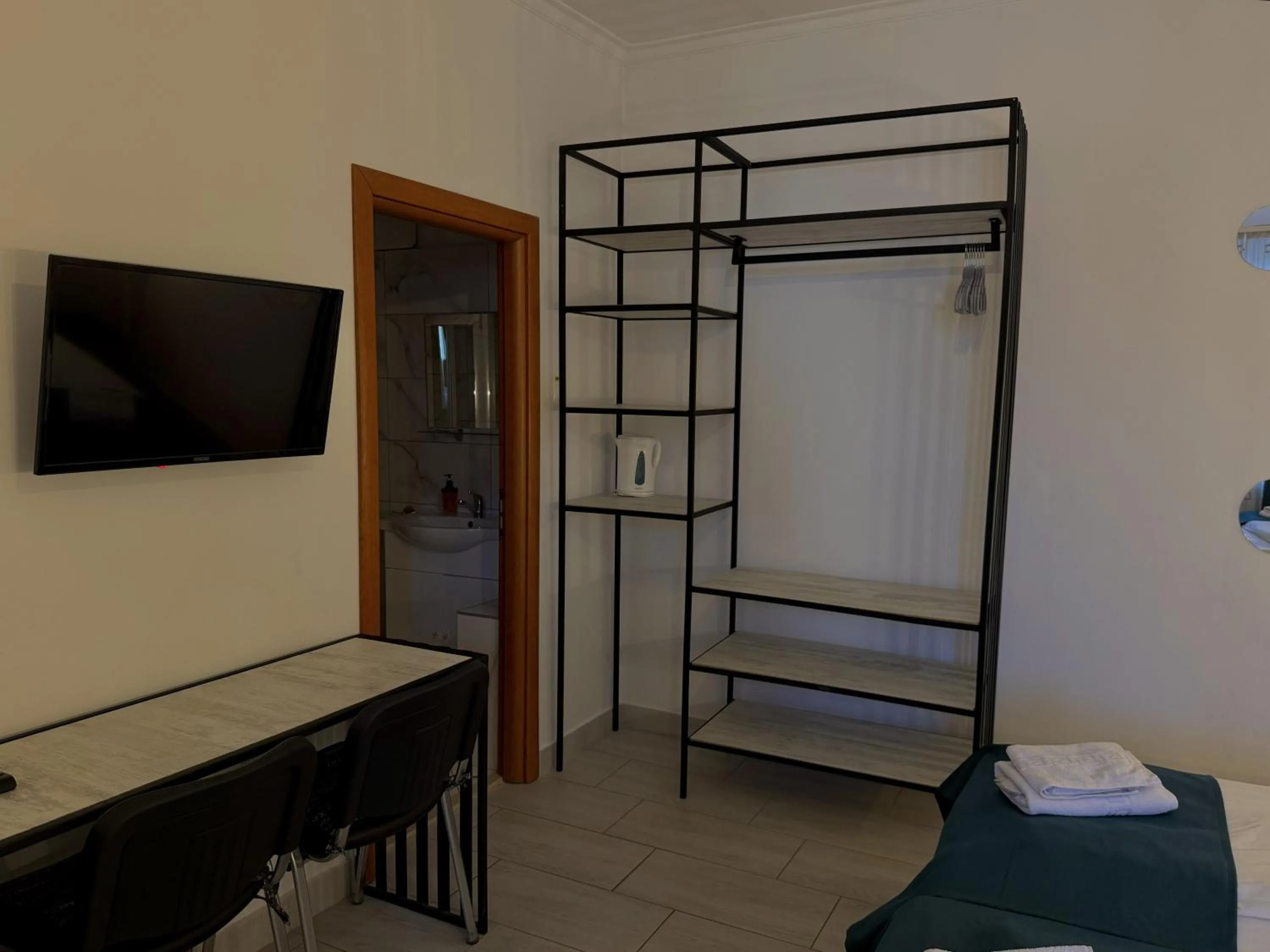 towels, Bed in Pension Recidency