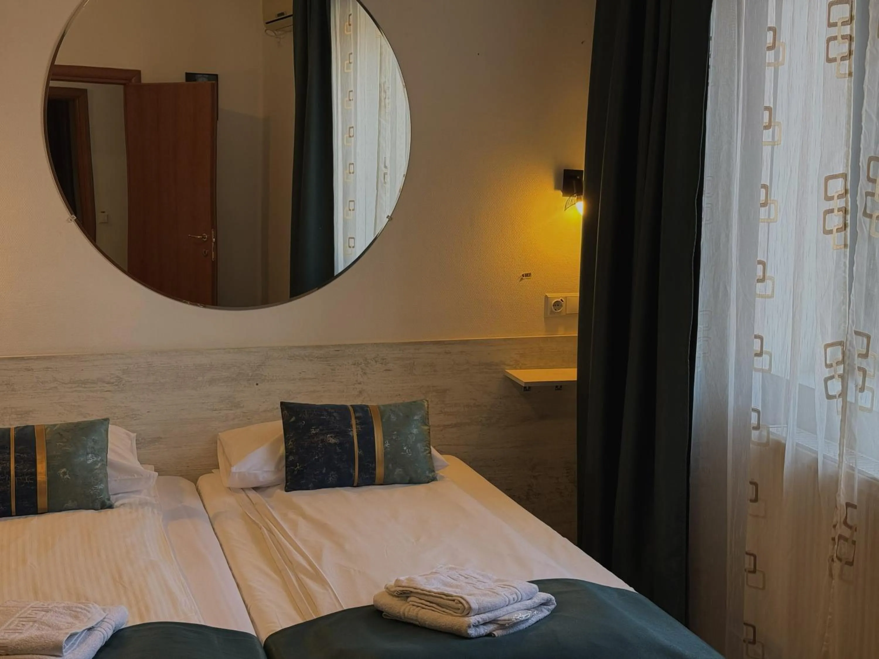 Bathroom, Bed in Pension Recidency