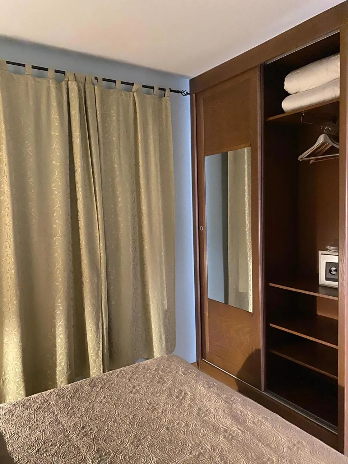 Bed in Apartments Bella di Mare