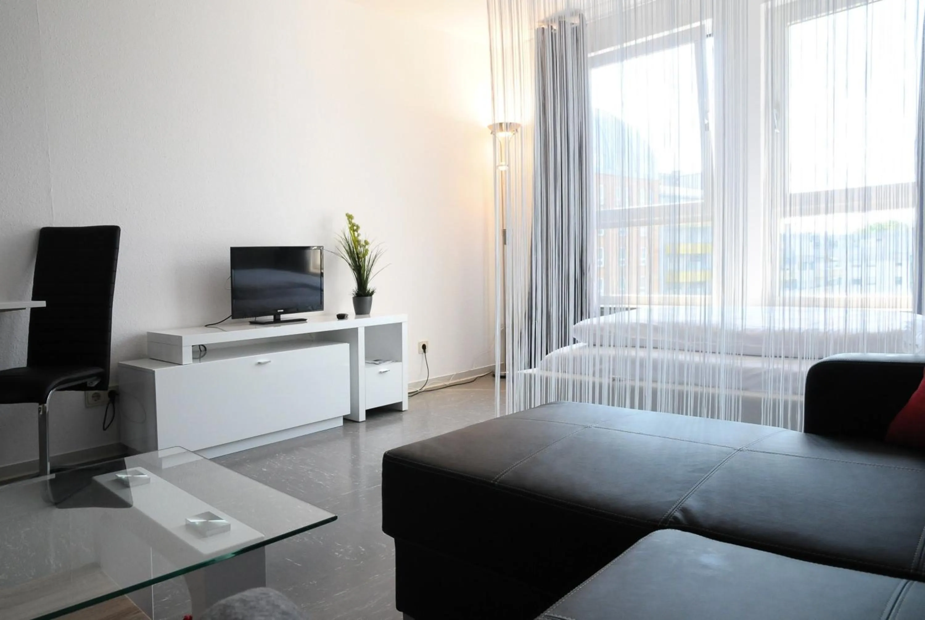 TV and multimedia in SEEGER Living Classic East