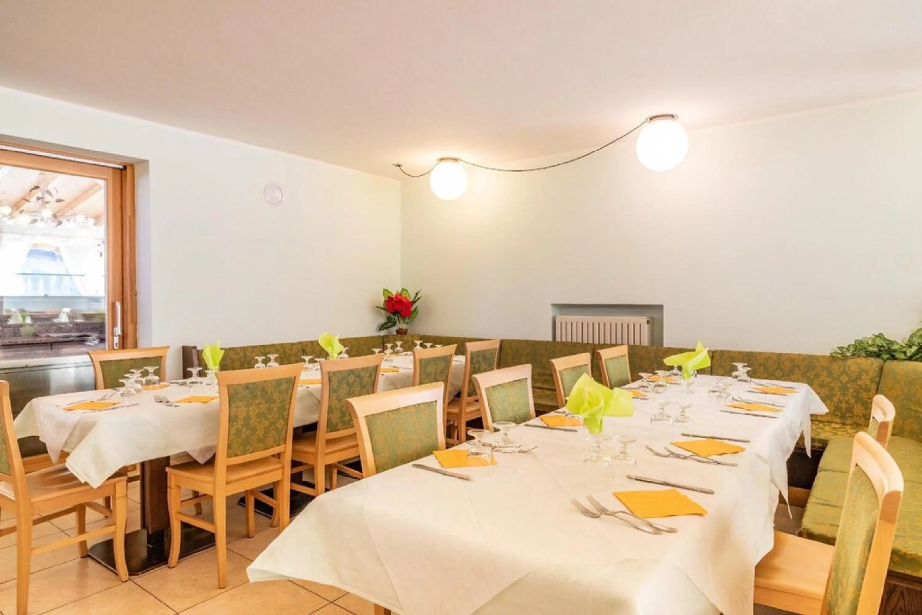 Restaurant/places to eat in Hotel Garnì Maria