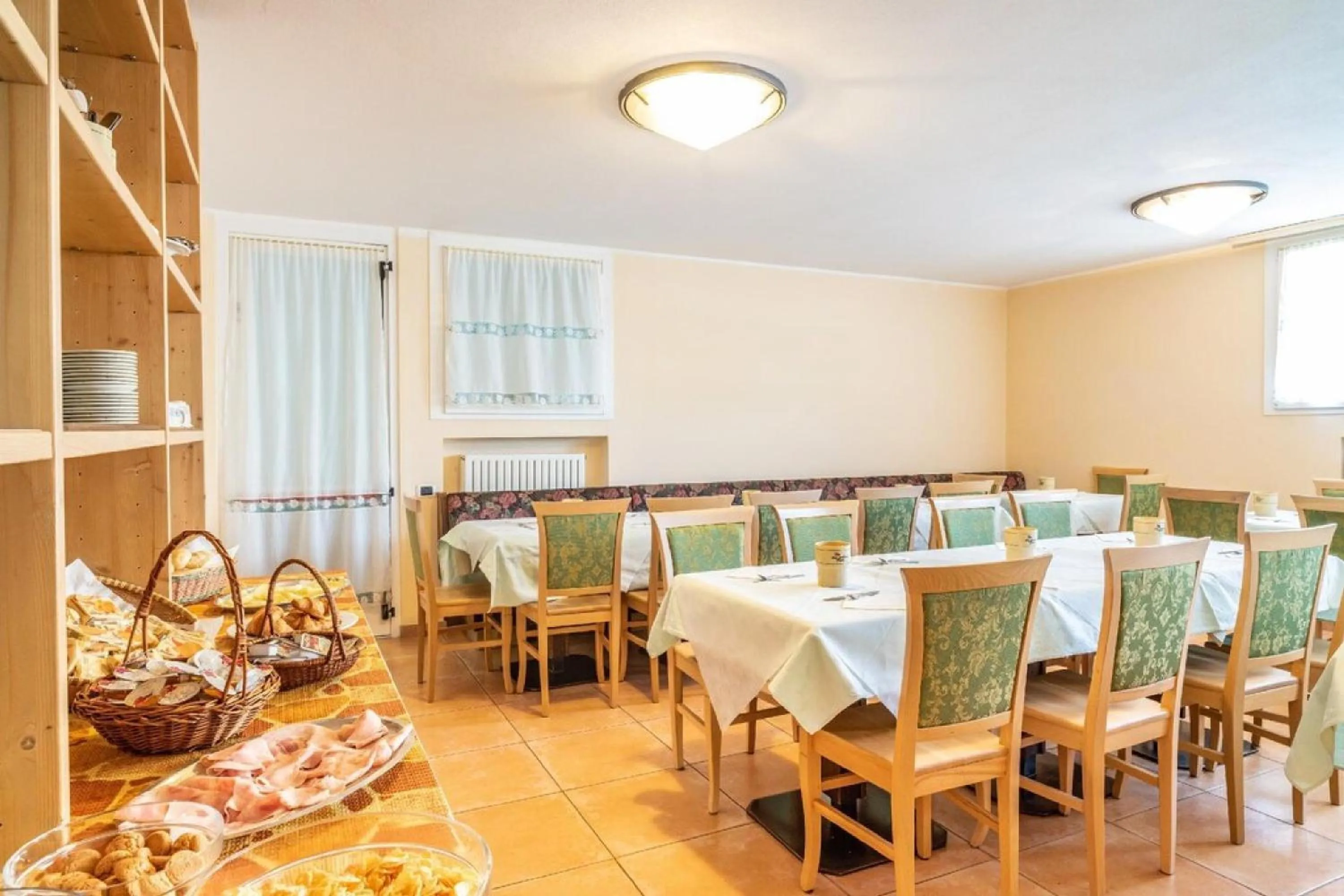 Restaurant/places to eat in Hotel Garnì Maria