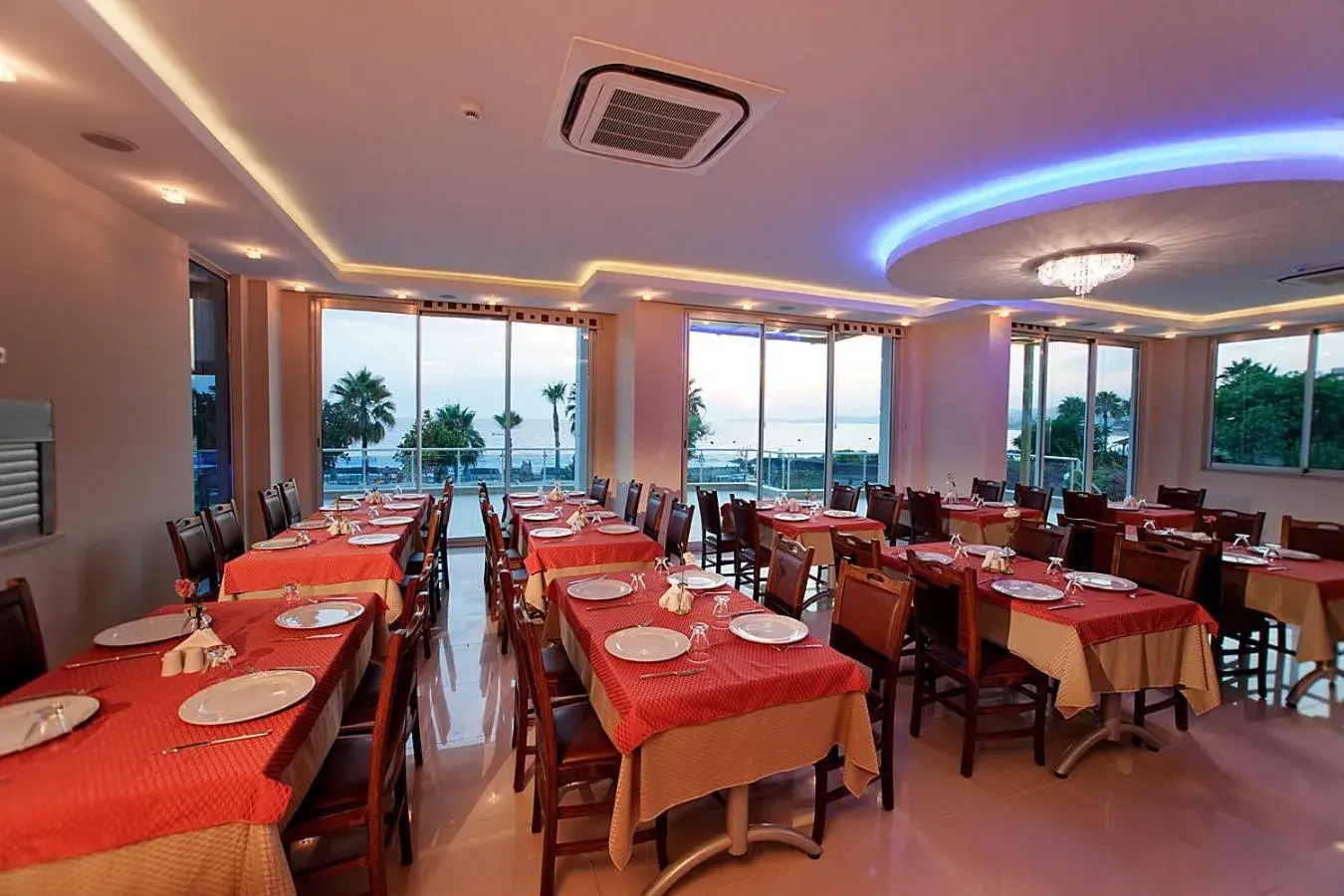 Restaurant/places to eat in Venessa Beach Hotel Restaurant/places to eat in Venessa Beach Hotel