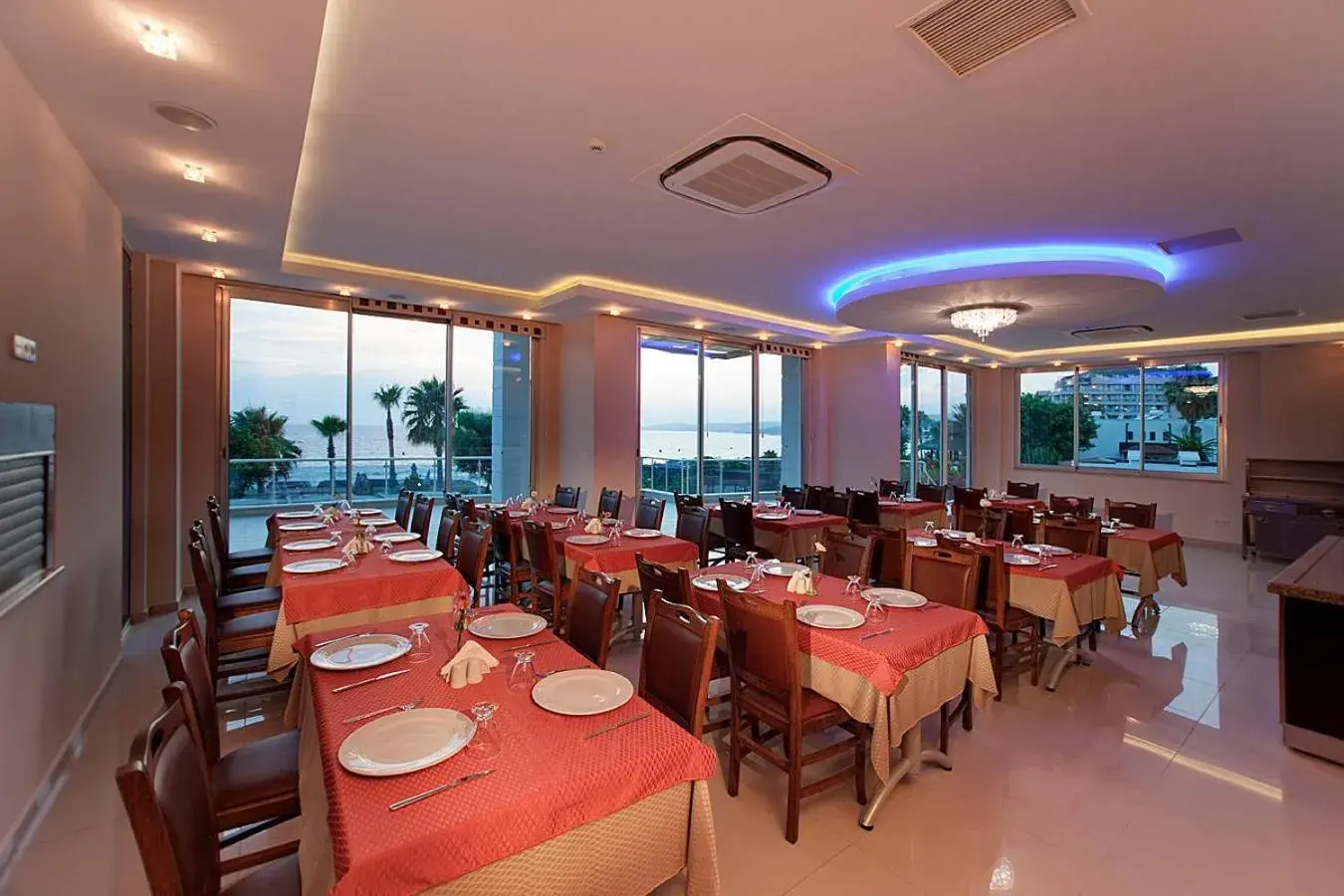 Restaurant/places to eat in Venessa Beach Hotel Restaurant/places to eat in Venessa Beach Hotel