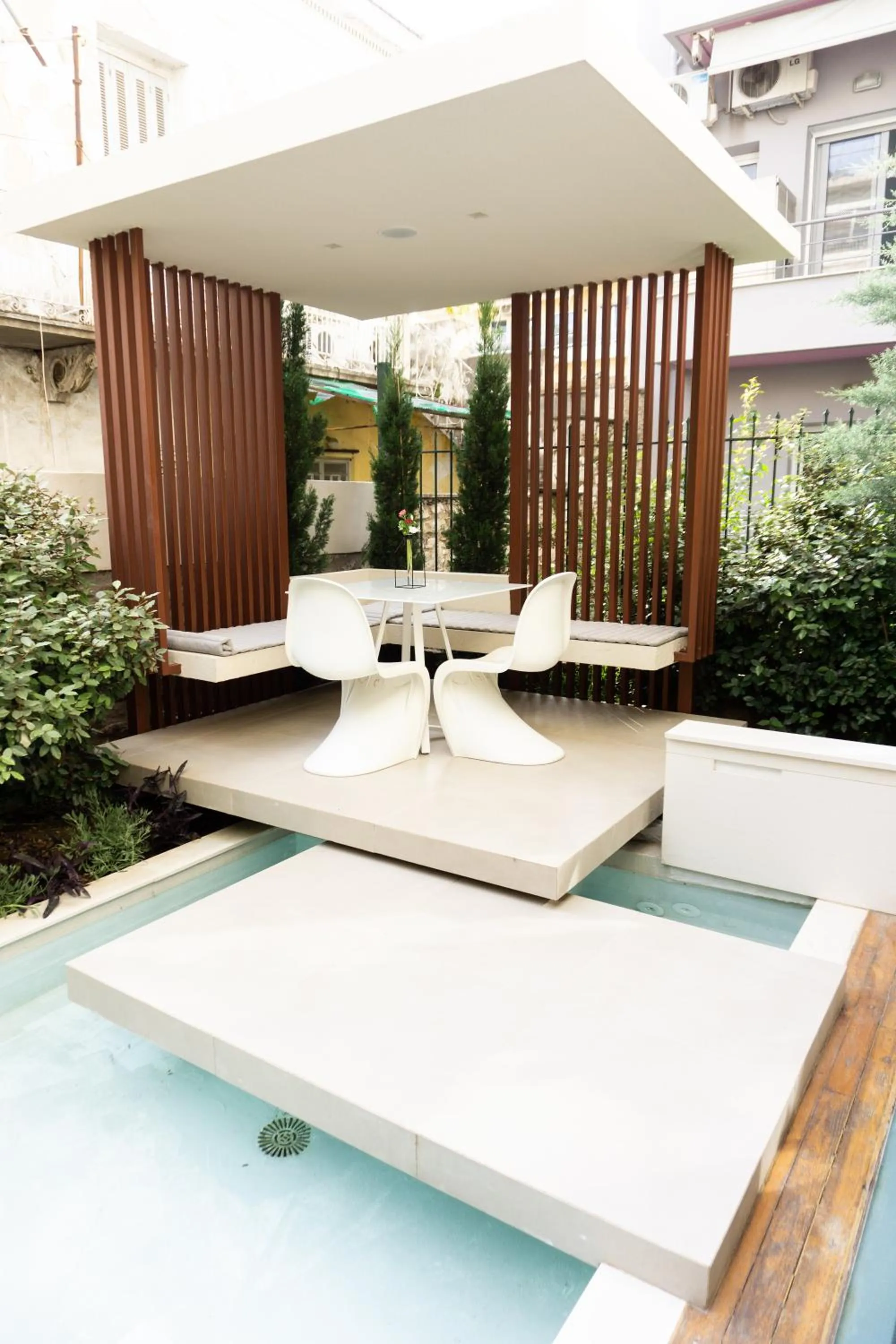 Garden in City Loft Hotel